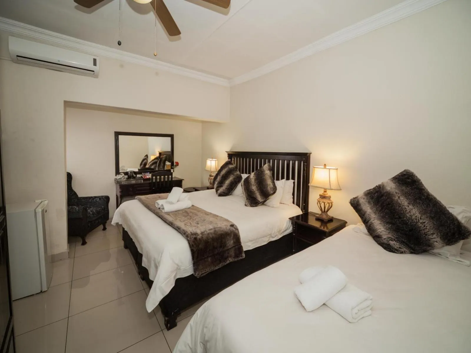 Bed in Dunwoodie Travel Lodge