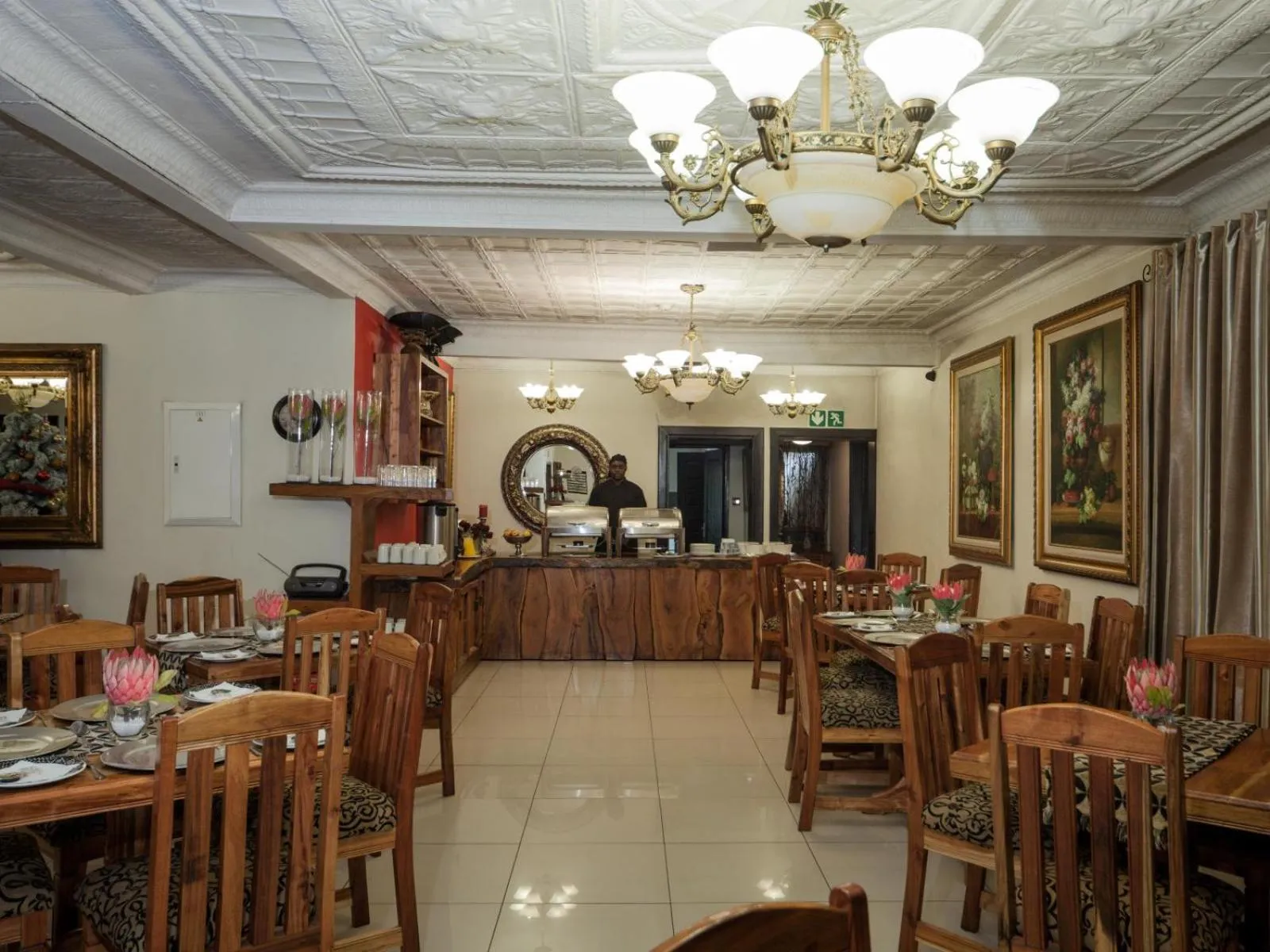 Property building in Dunwoodie Travel Lodge