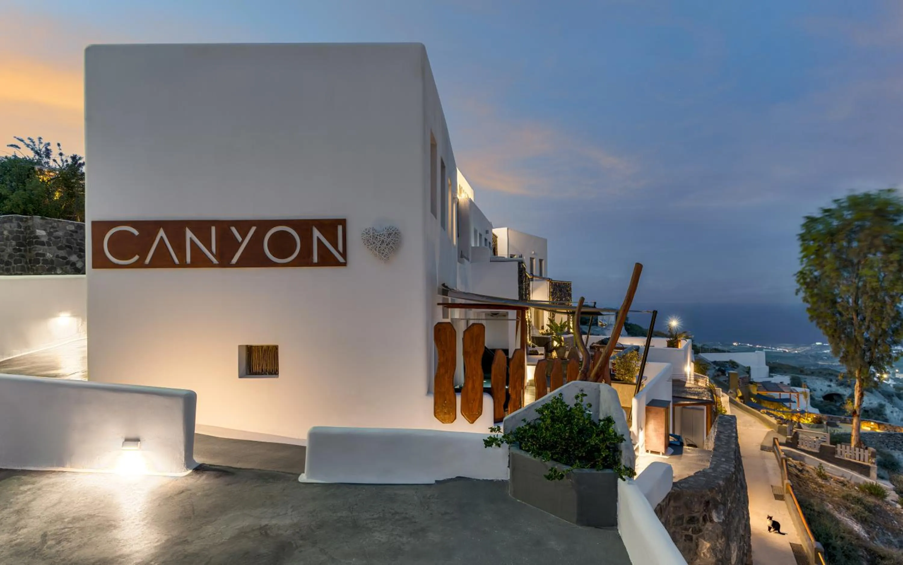 Property building in Canyon Santorini