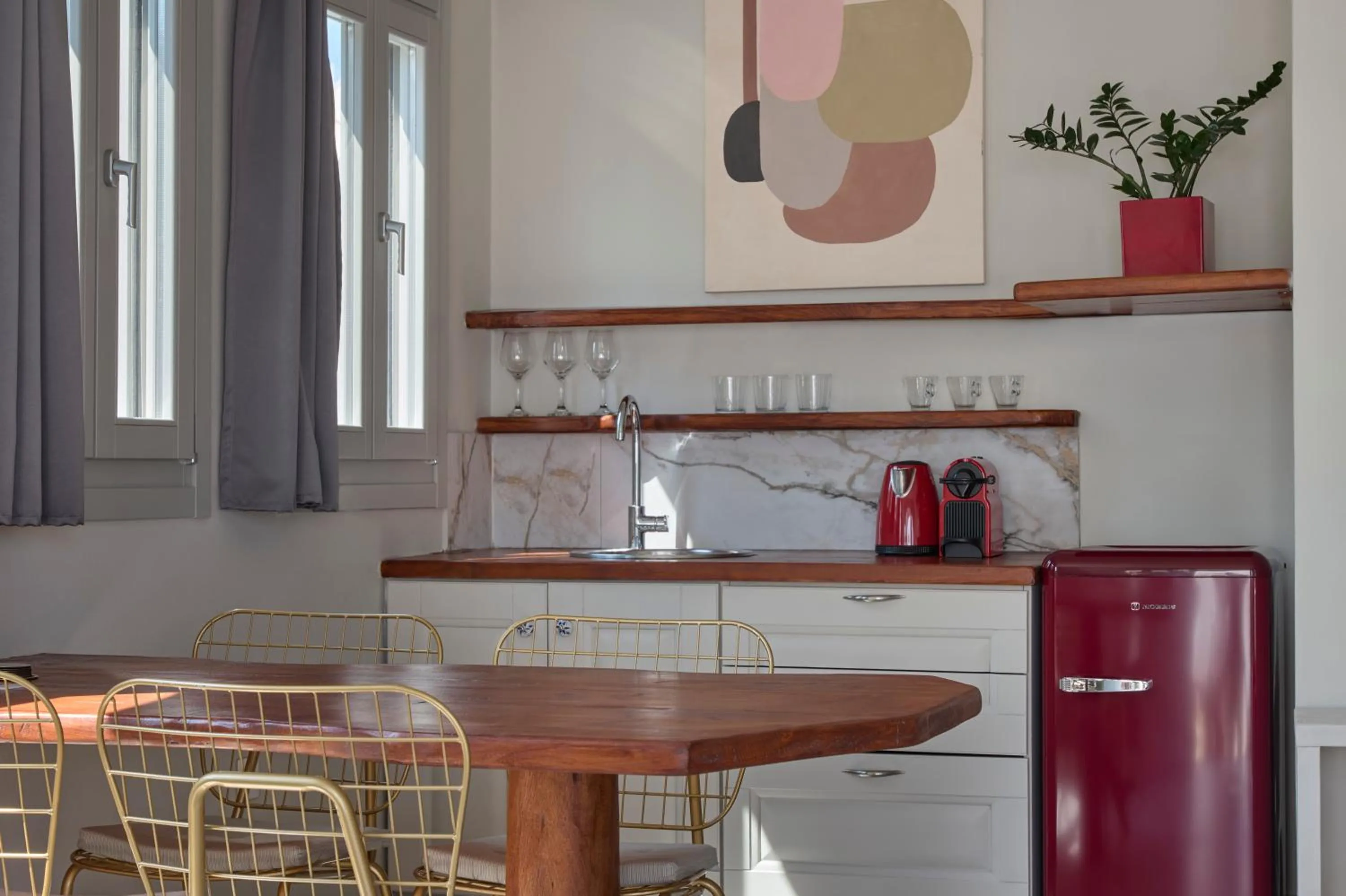 Dining area in Canyon Santorini