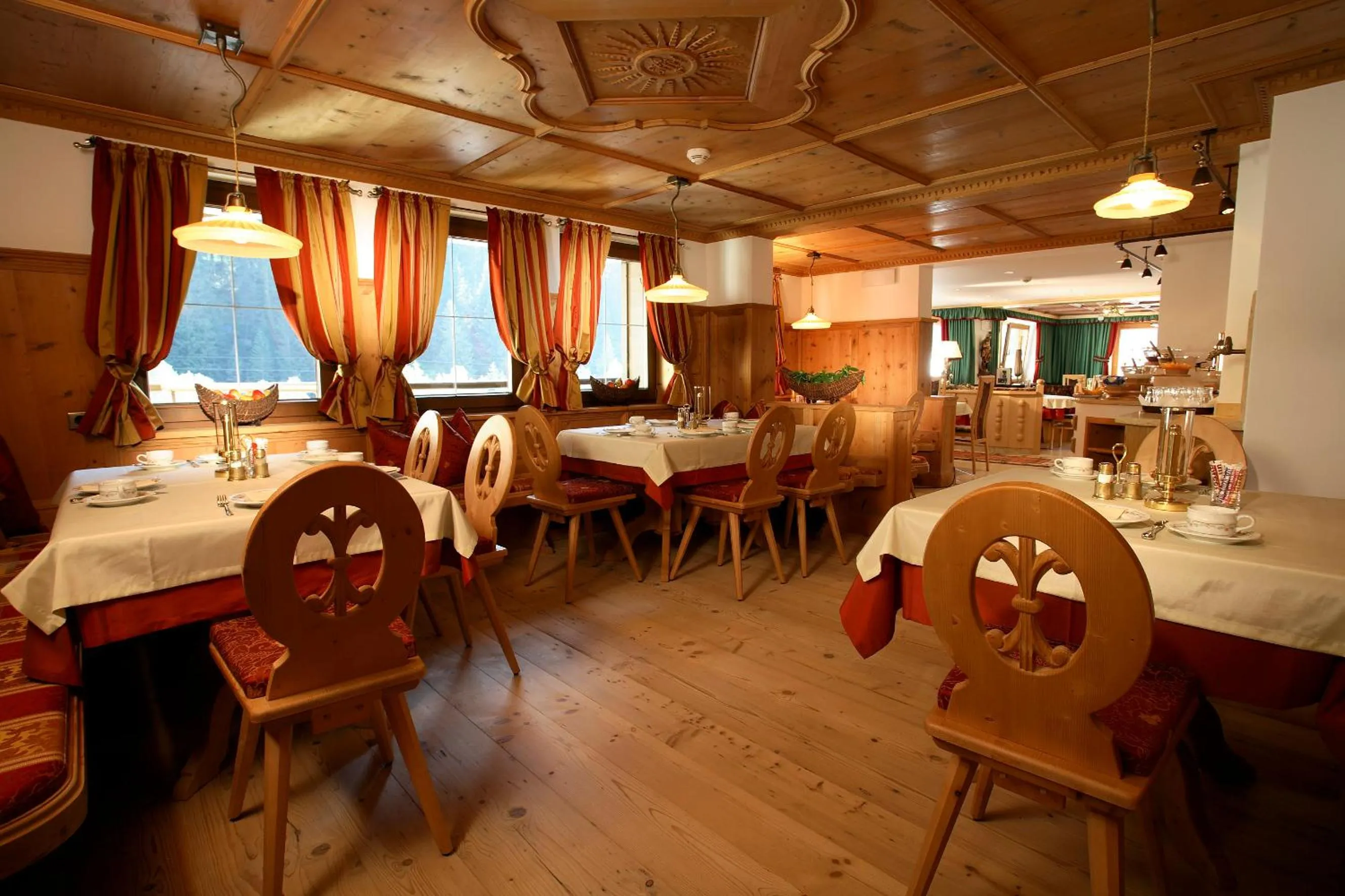 Restaurant/places to eat in Hotel-Garni Jakober - B&B und Appartements