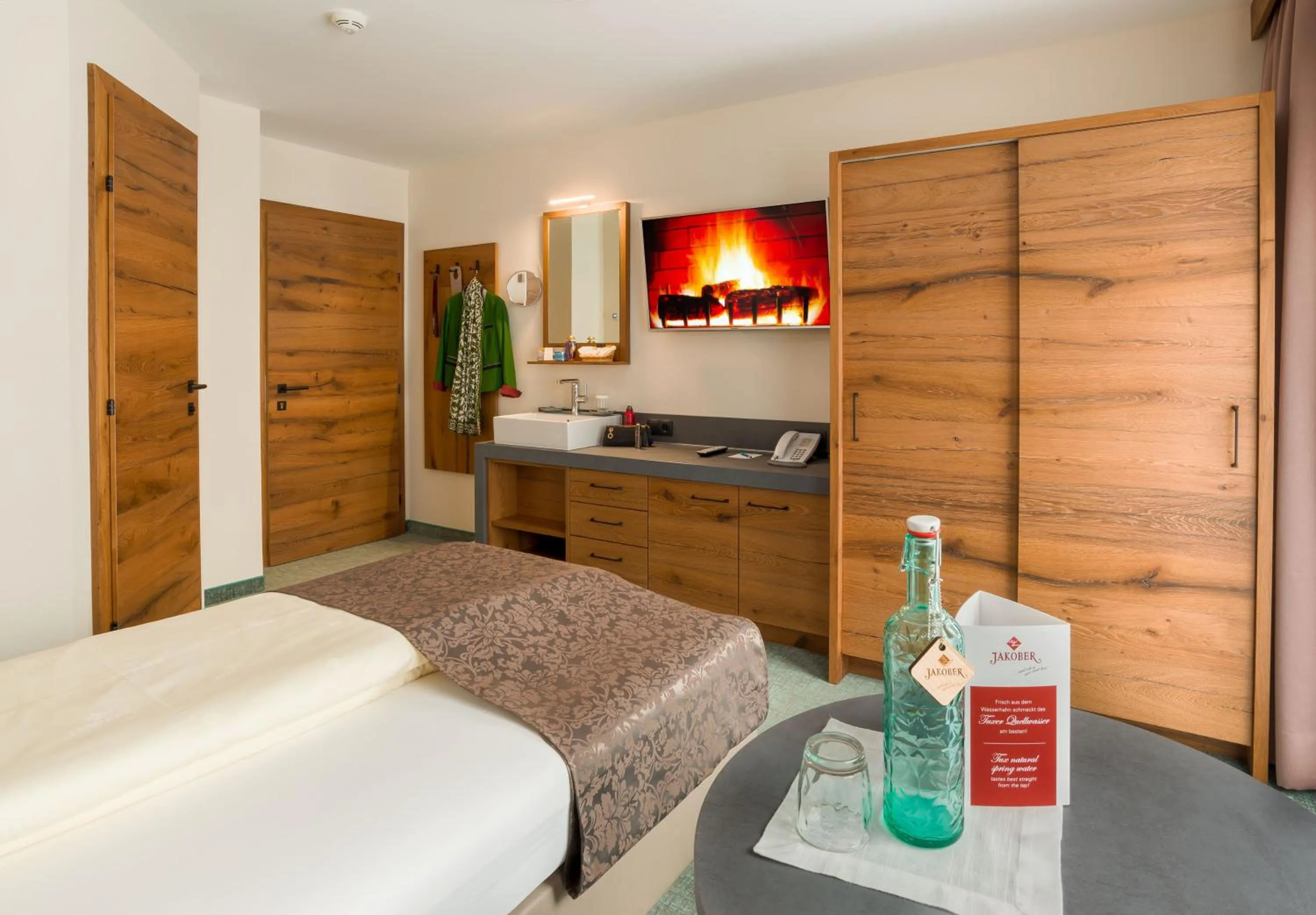 Photo of the whole room, Bed in Hotel-Garni Jakober - B&B und Appartements