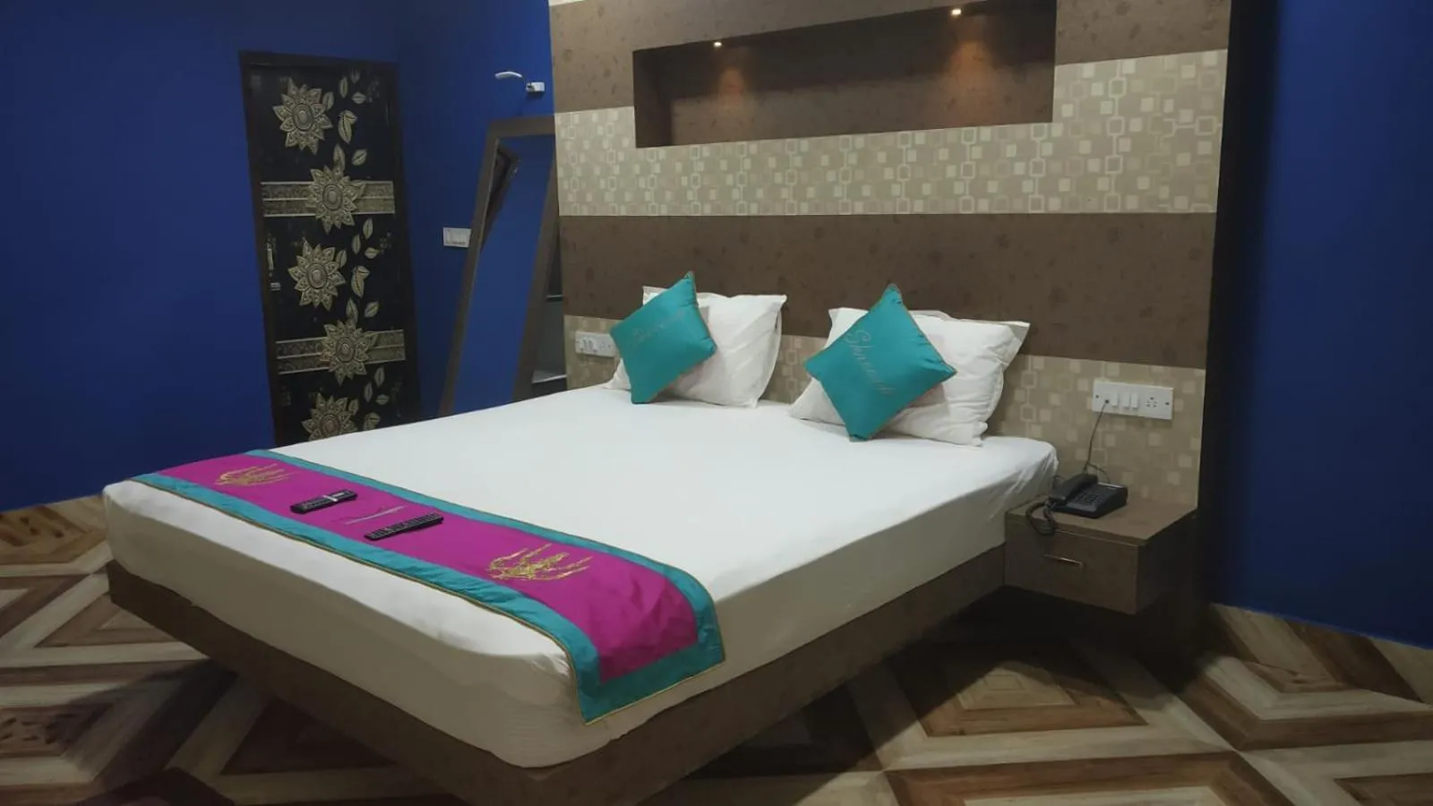 Photo of the whole room, Bed in HOTEL SHREESH (NEIL)