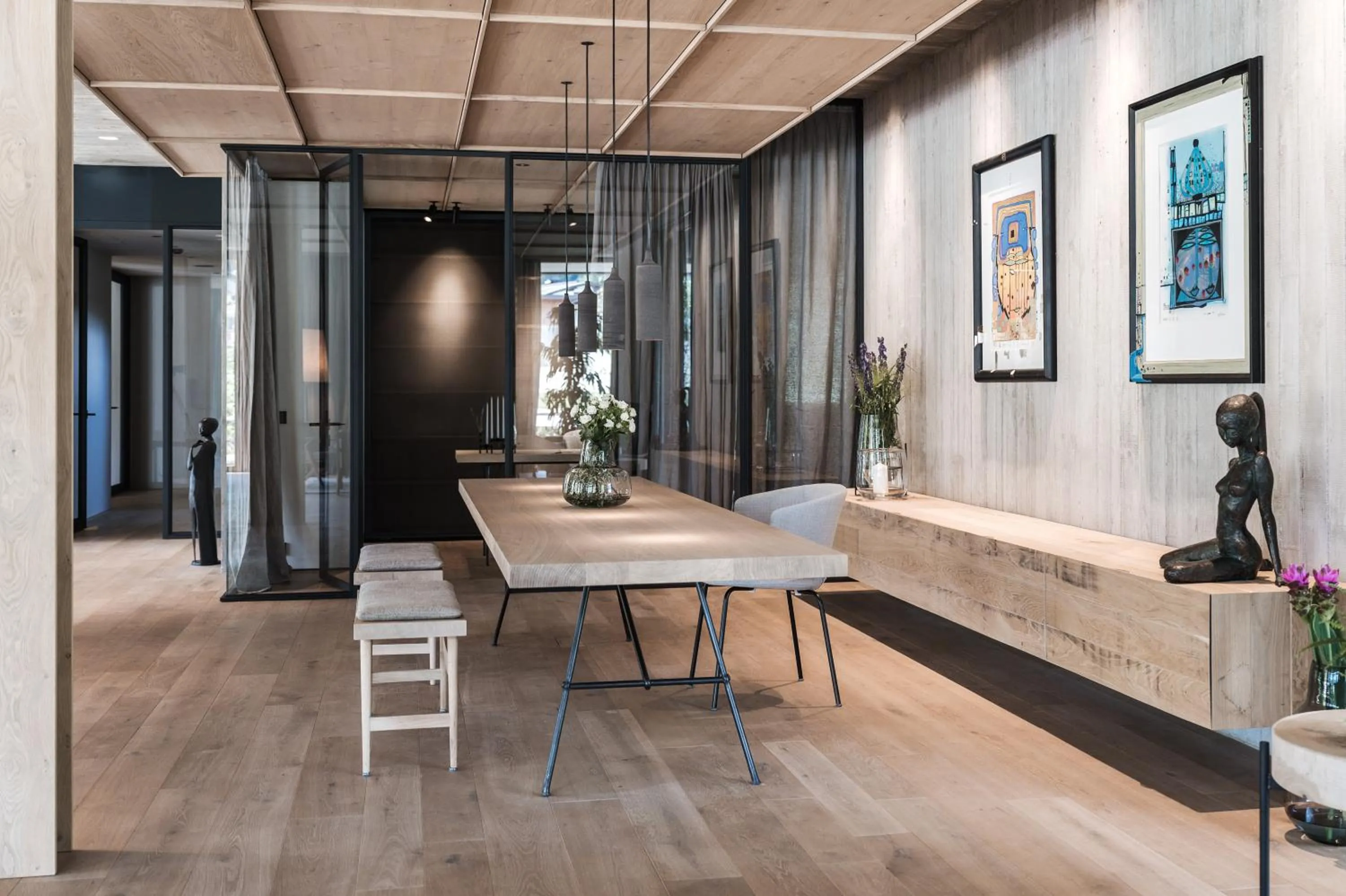 Seating area in zelloon boutique hotel