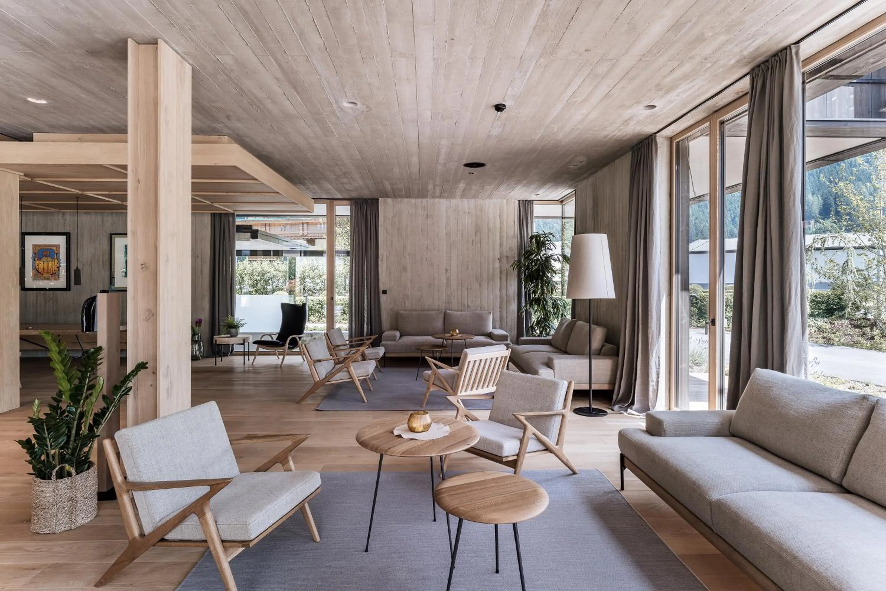 Lounge or bar in zelloon boutique hotel