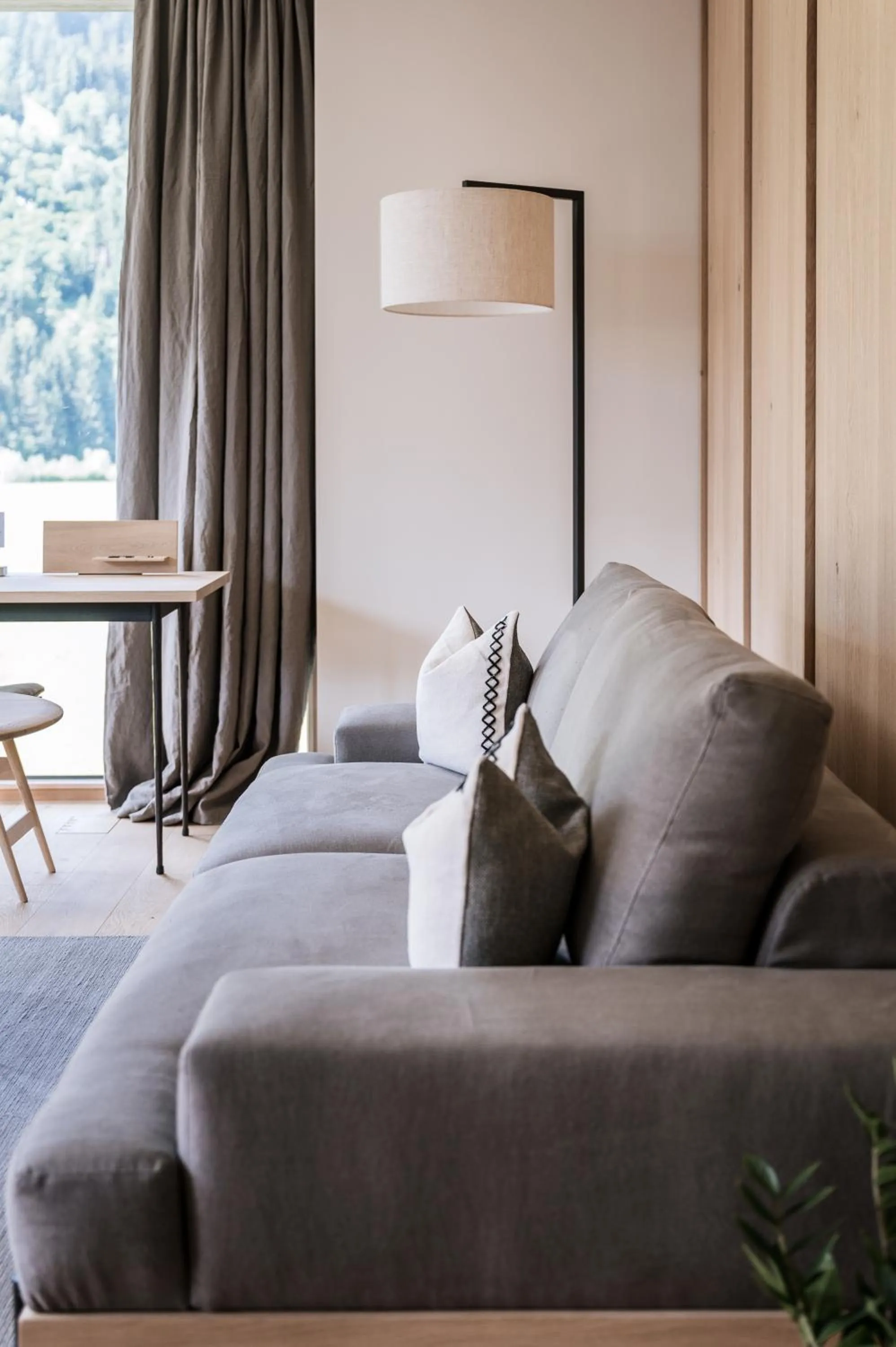 Seating area in zelloon boutique hotel