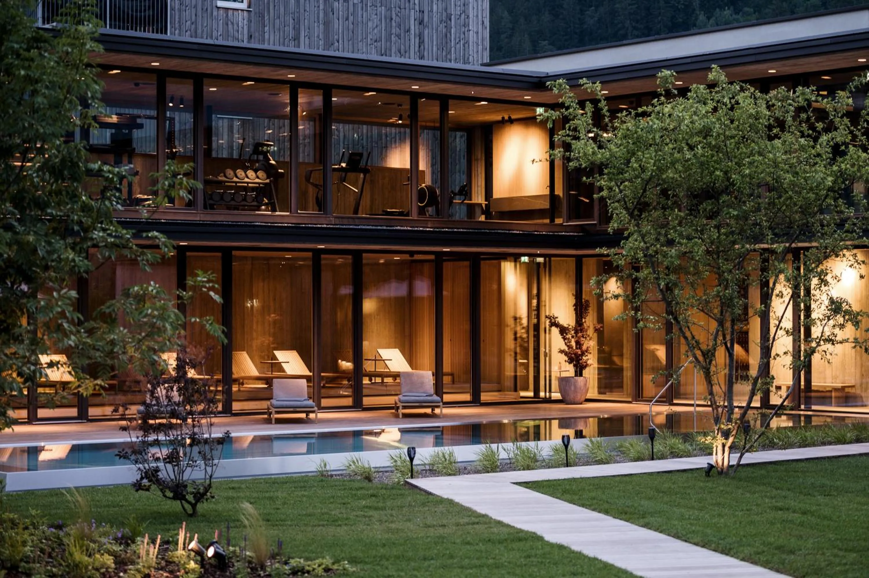 Property building in zelloon boutique hotel