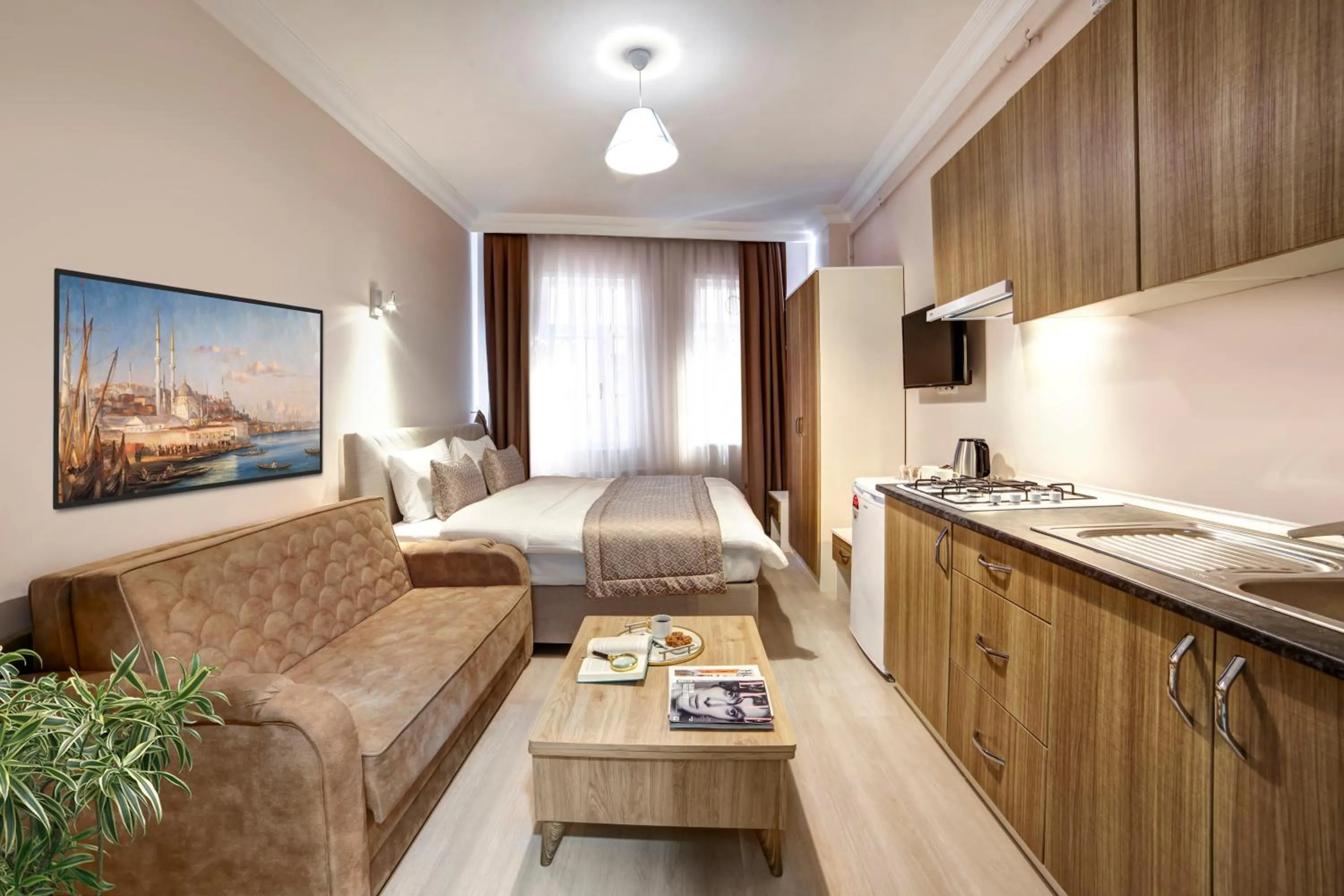 Photo of the whole room in SEVEN ROSES APART HOTEL