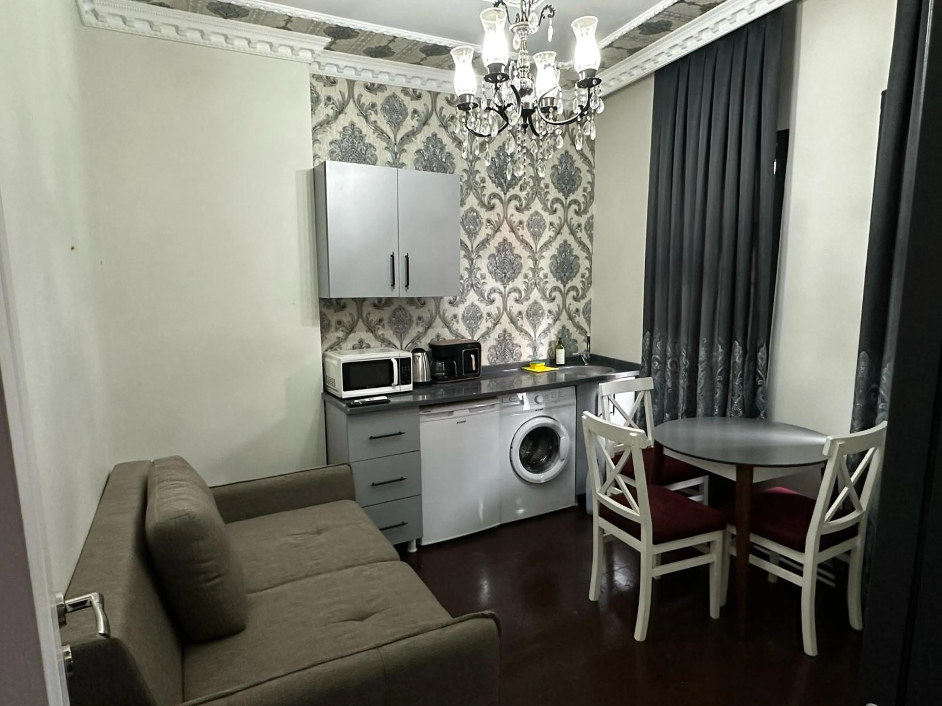 Living room in SEVEN ROSES APART HOTEL