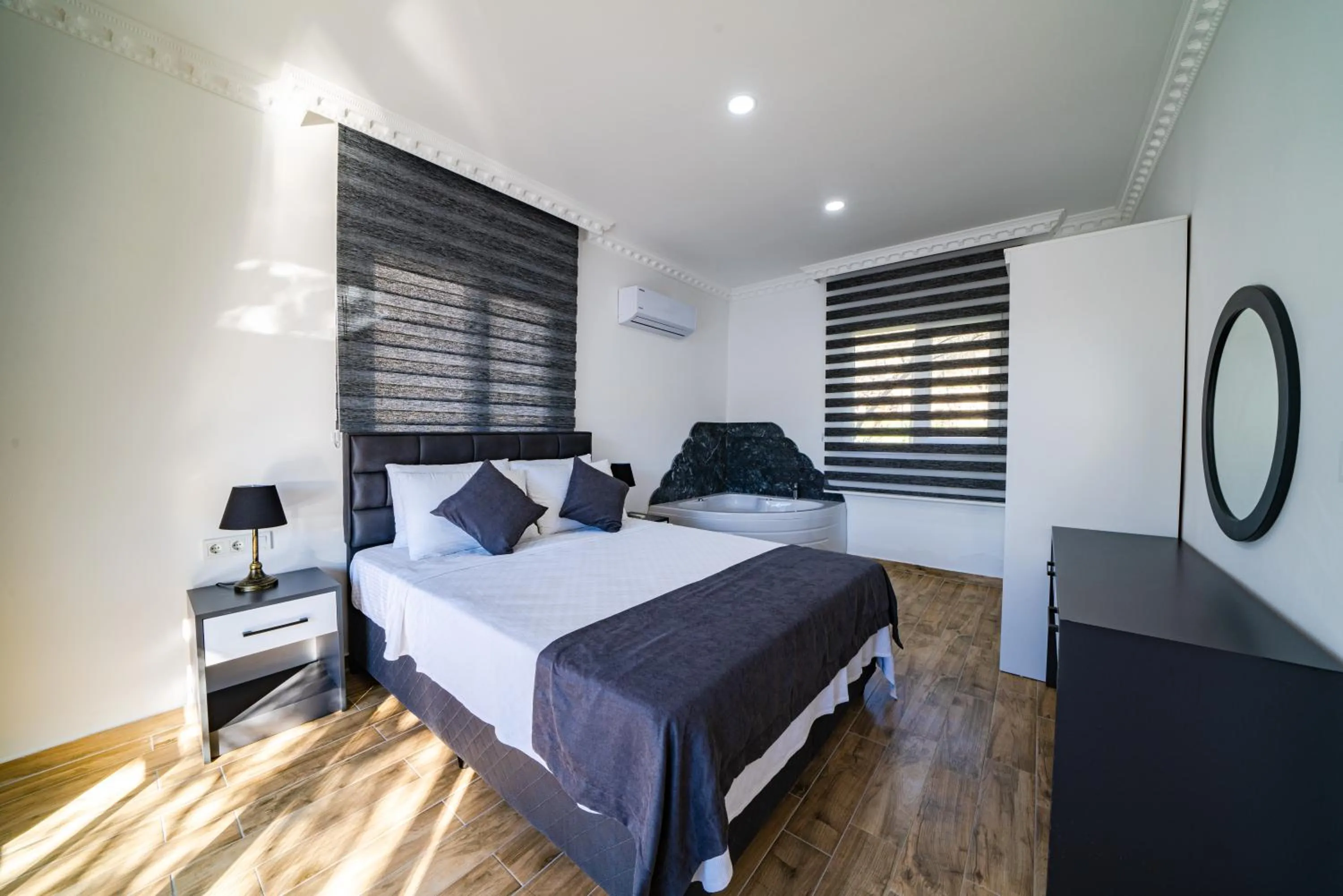 Bedroom, Bed in Santana Gocek