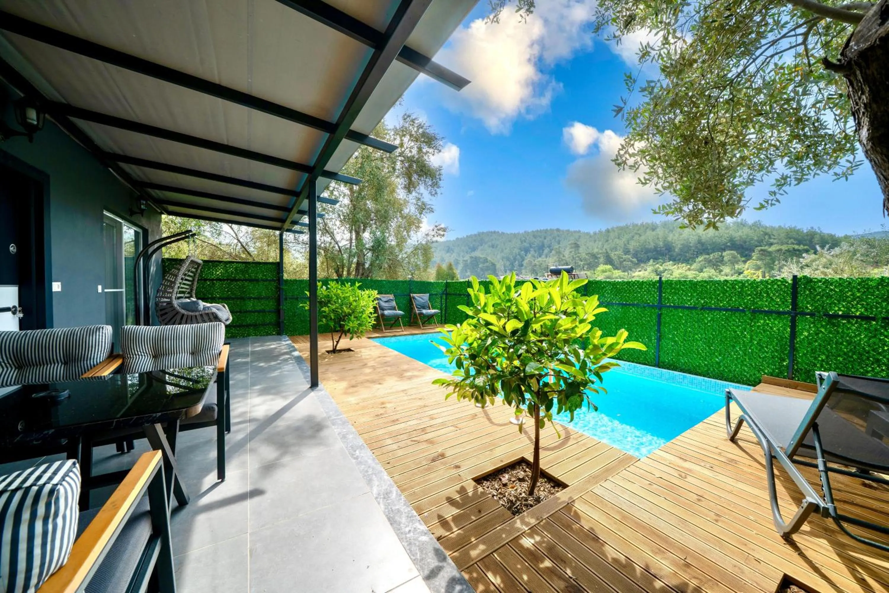 Property building in Santana Gocek