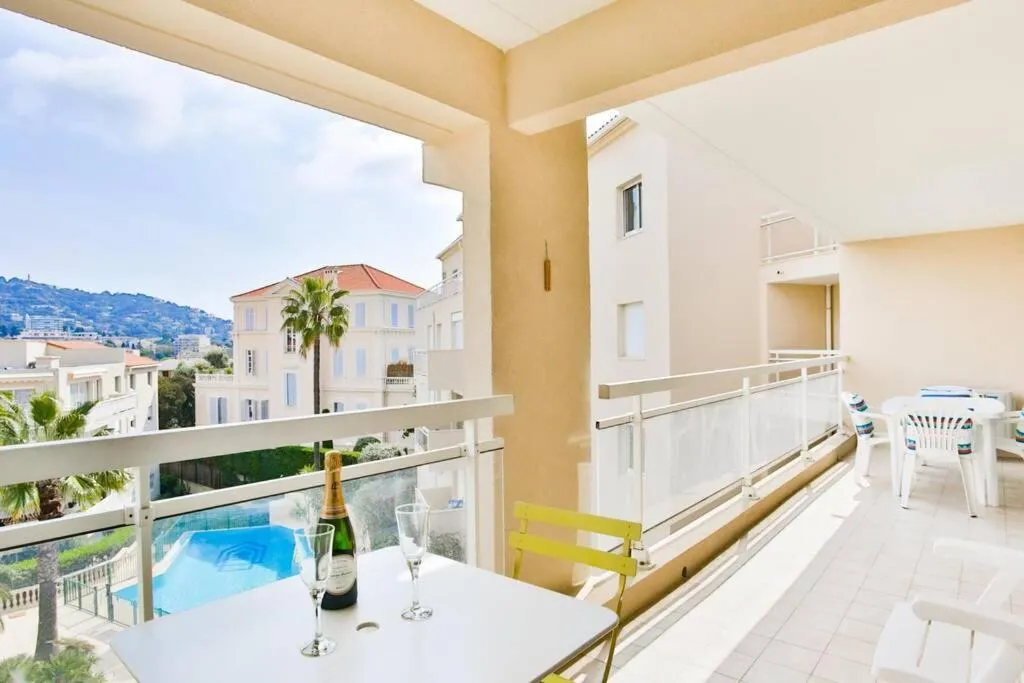 Balcony/Terrace in Bright One BDRM Apartment A/C-Swimming Pool/Congress by Olidesi