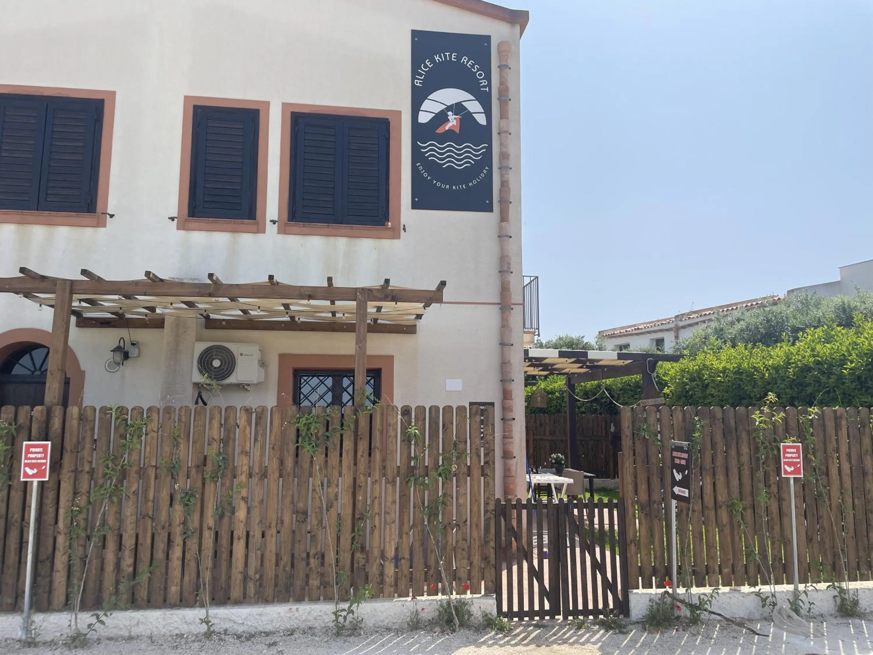Alice Kite Resort