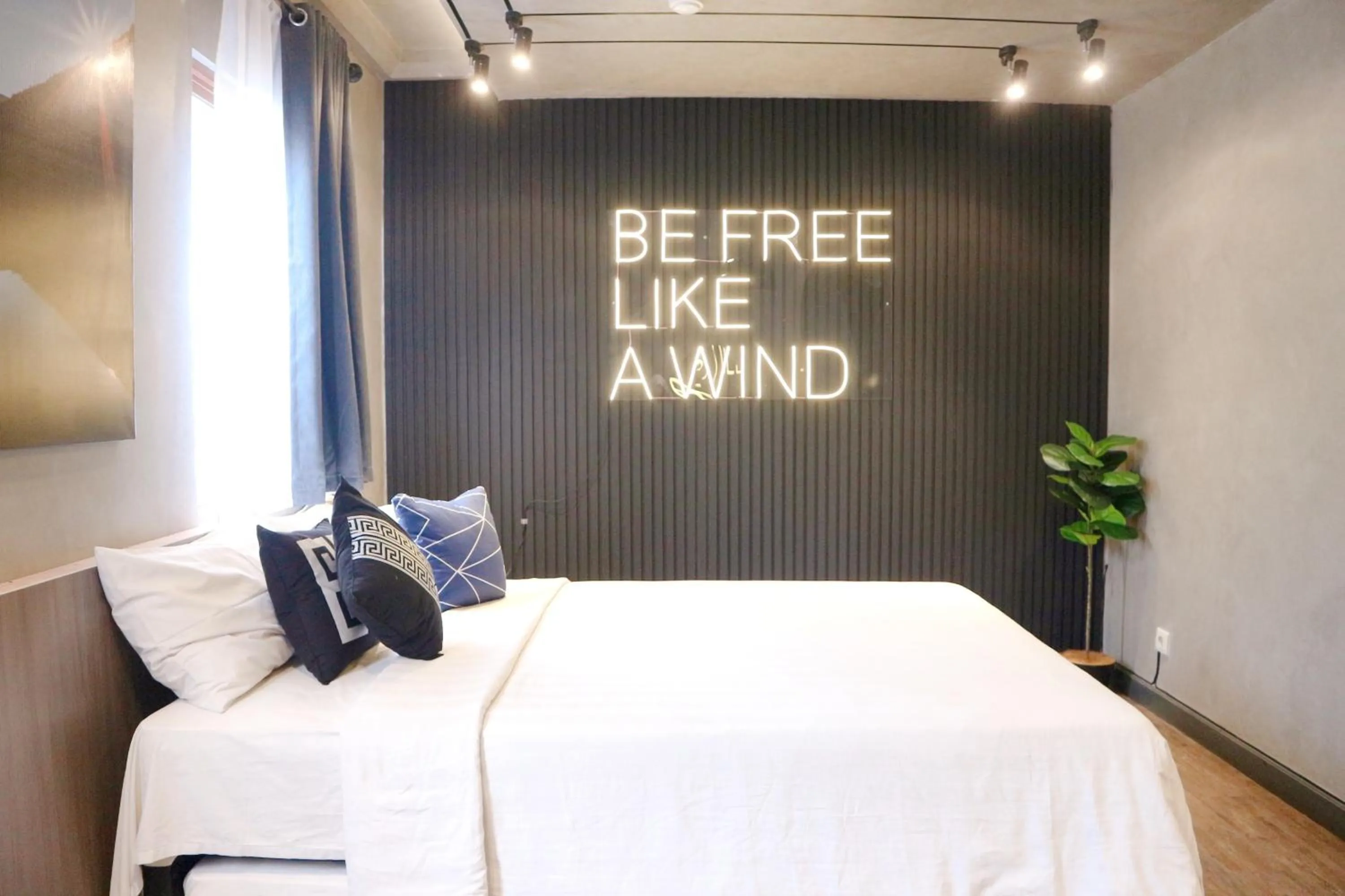 Bed in youre at - The Majesty Apartment