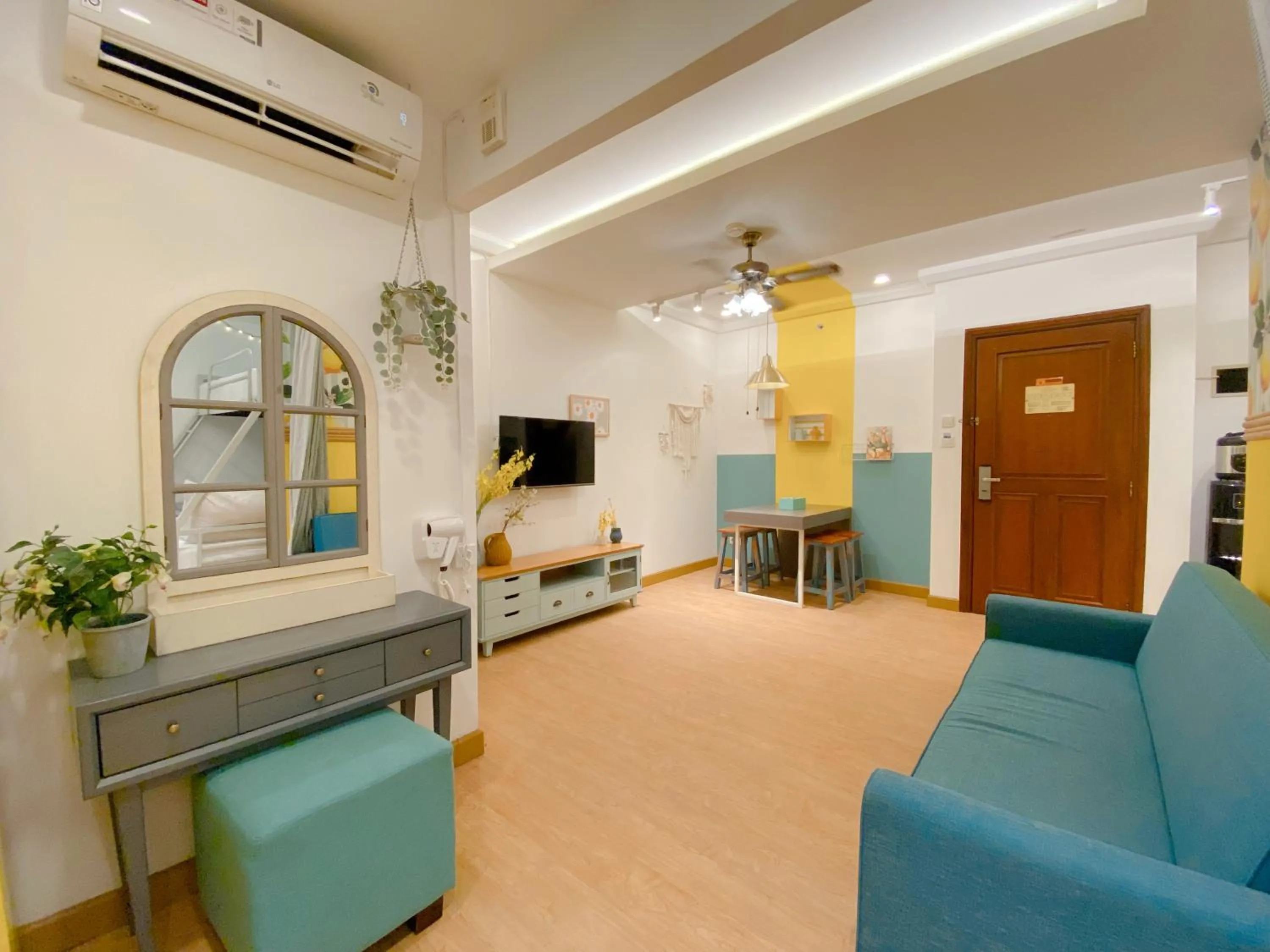 youre at - The Majesty Apartment