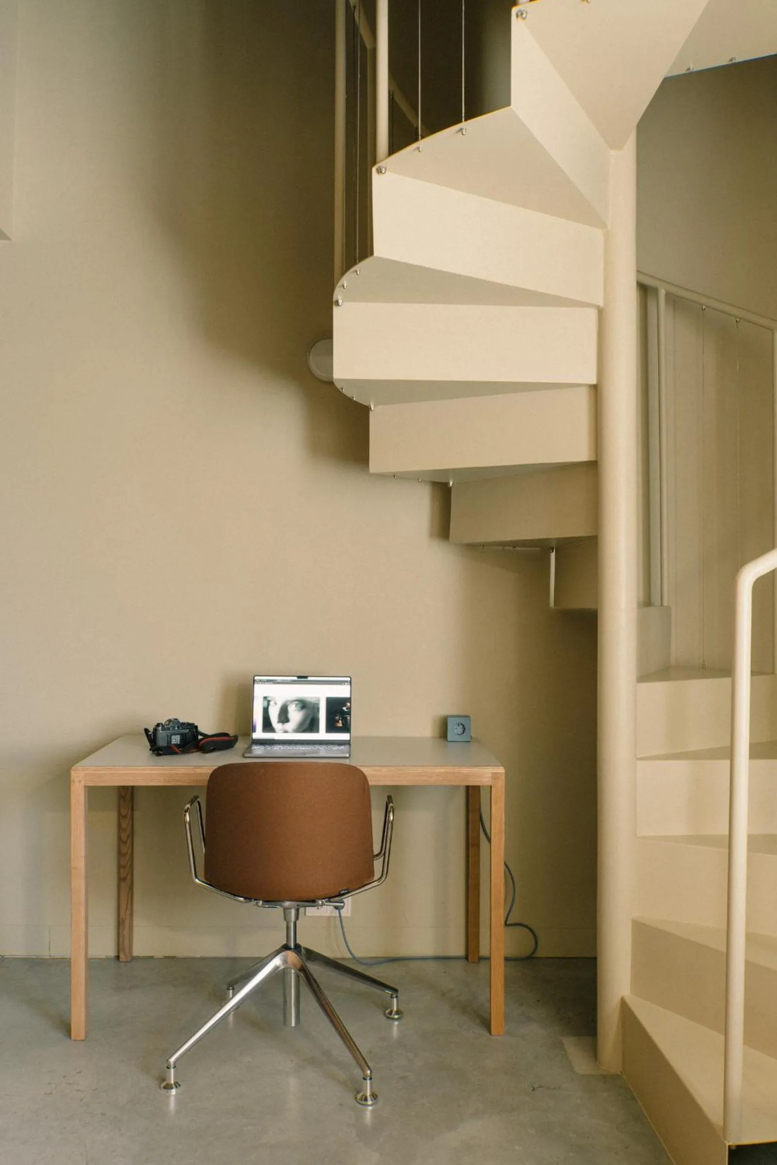 Seating area in Outsite Porto Mouco