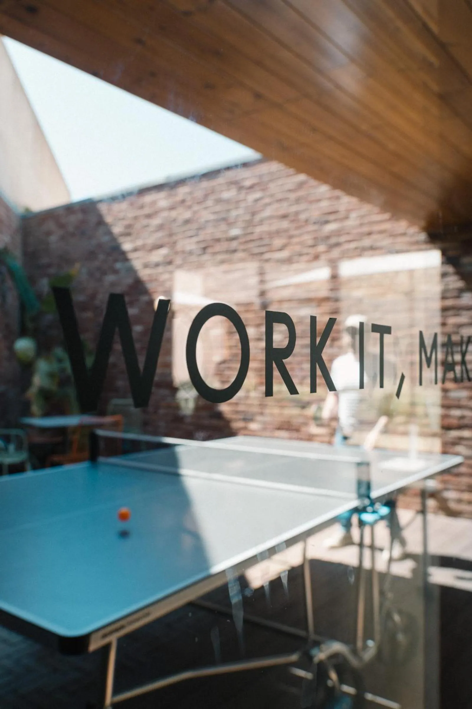 Table tennis in Outsite Porto Mouco