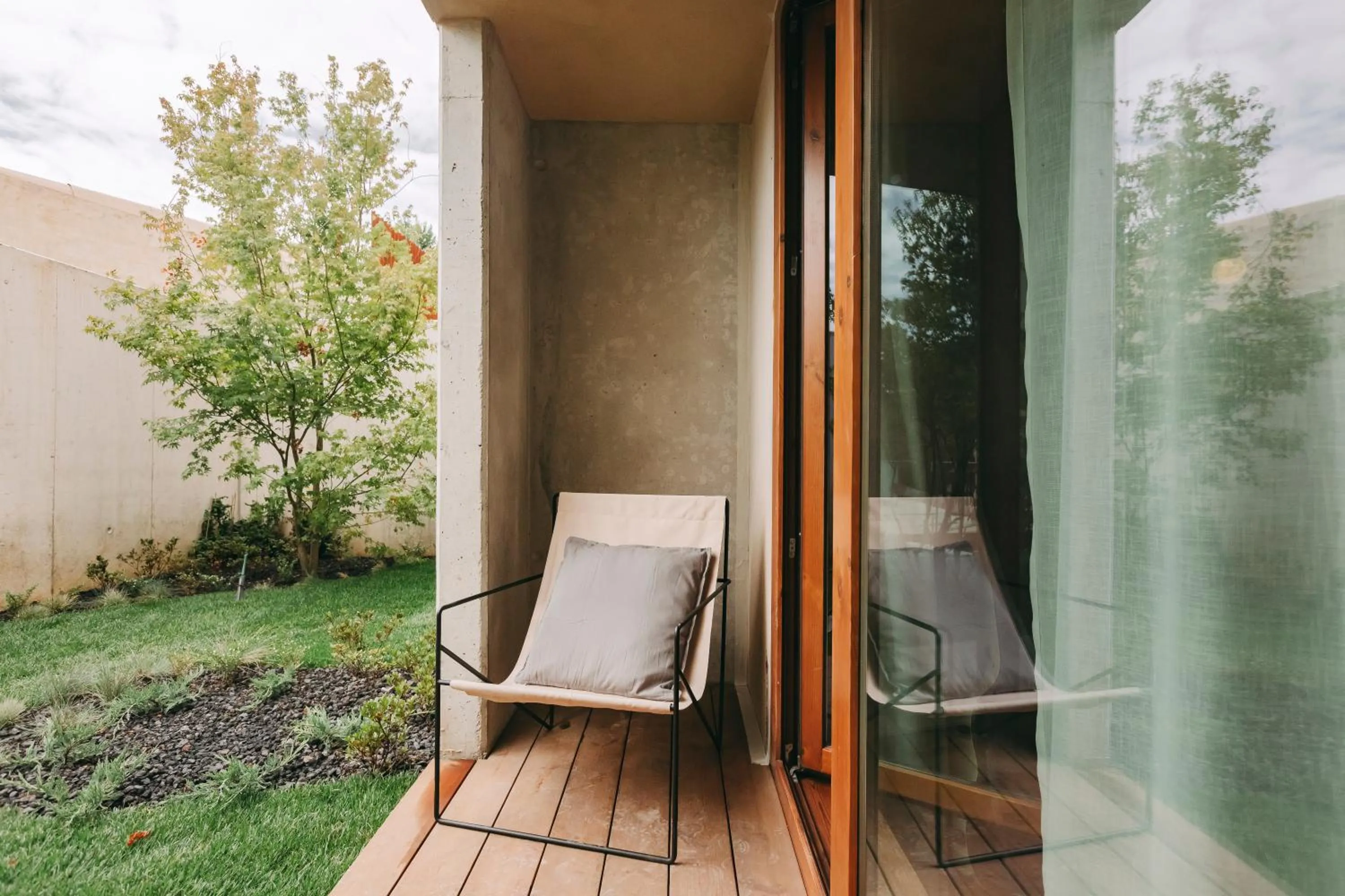 Bedroom in Outsite Porto Mouco