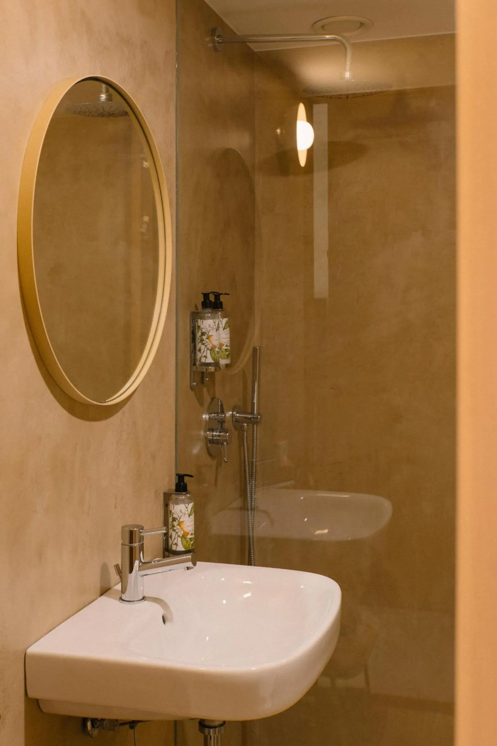 Bathroom in Outsite Porto Mouco