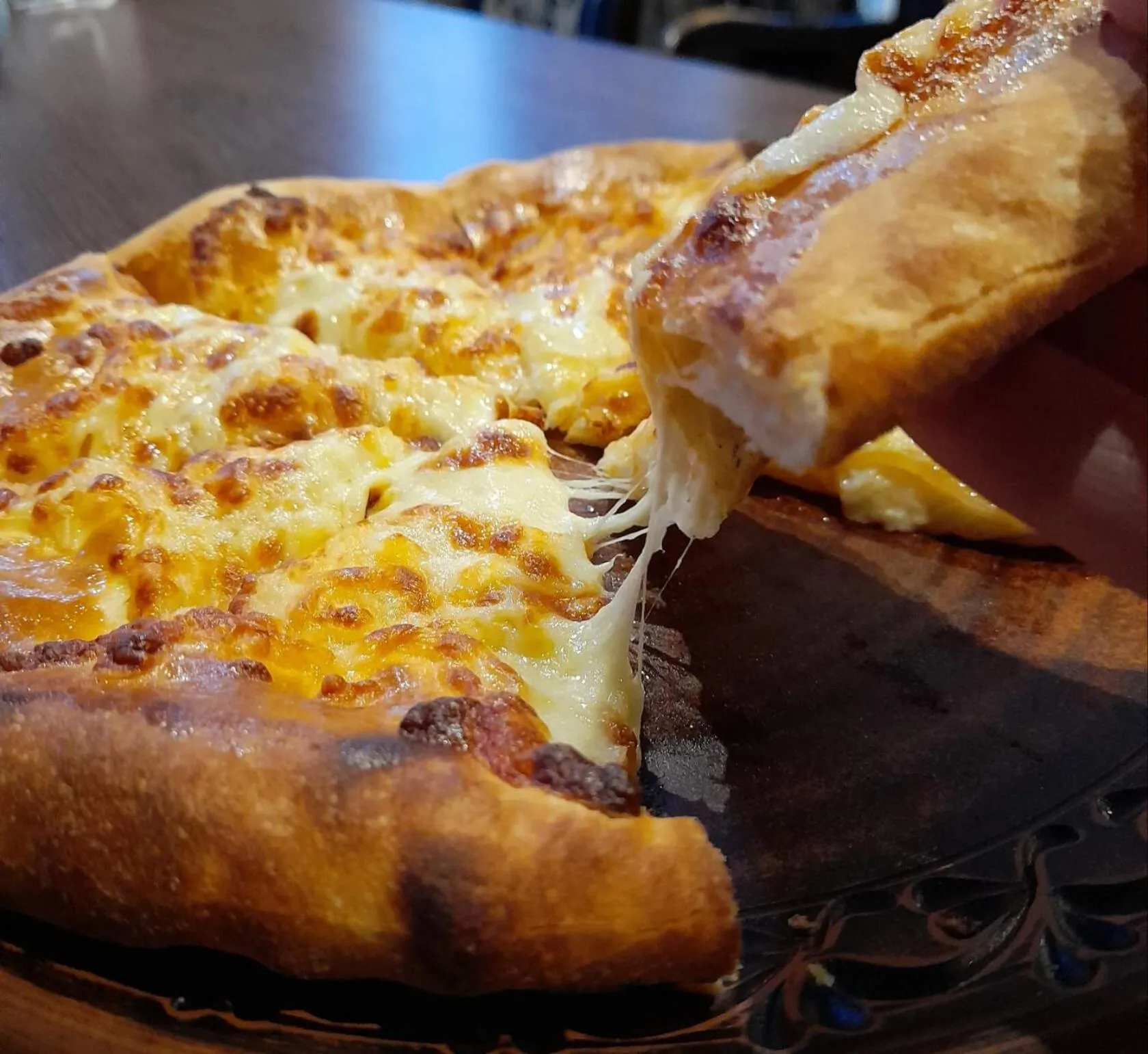 Restaurant/places to eat in Hotel & Restaurant Aragwi