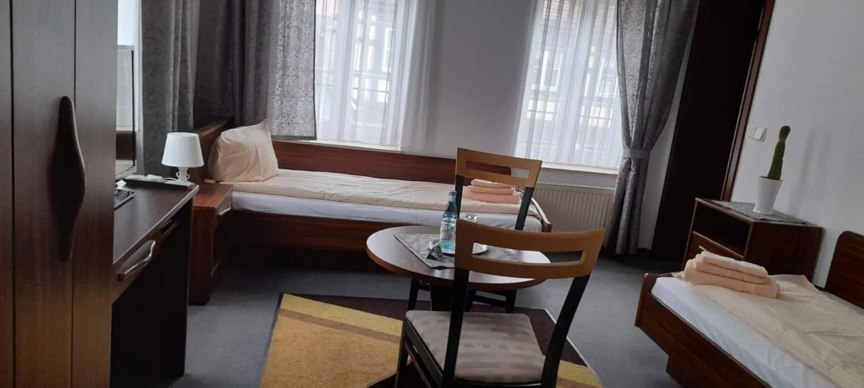 Bed in Hotel & Restaurant Aragwi