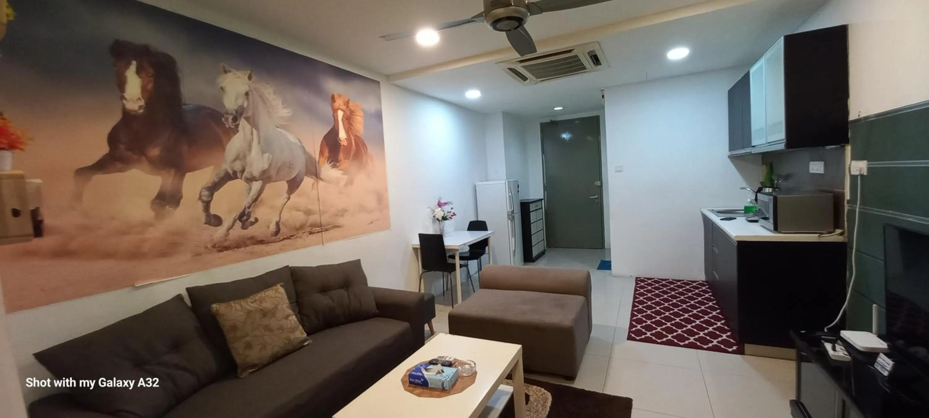 TV and multimedia in One Maxim Residence at Taragon