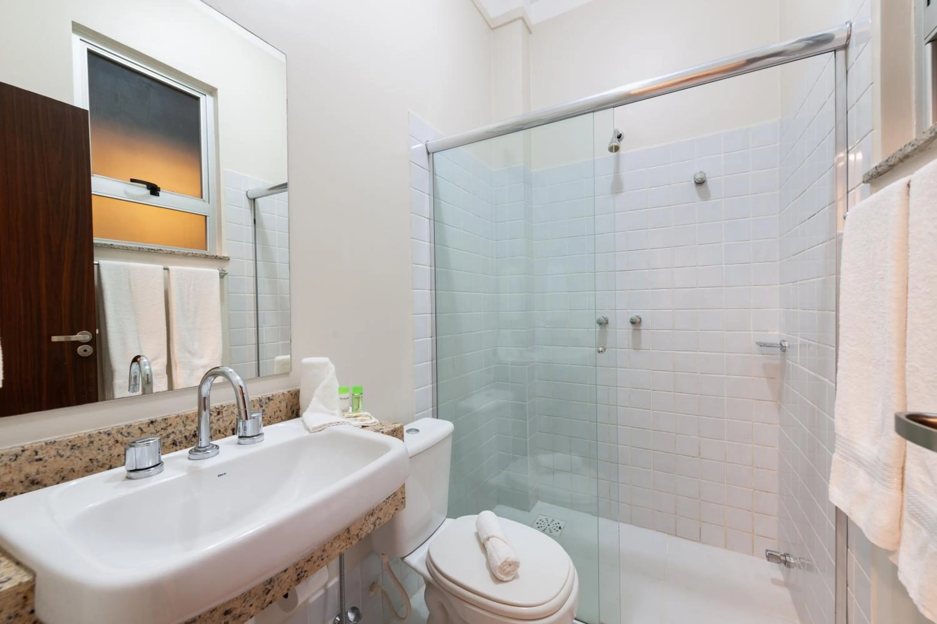 Shower in Mural Living Hotel Manaus