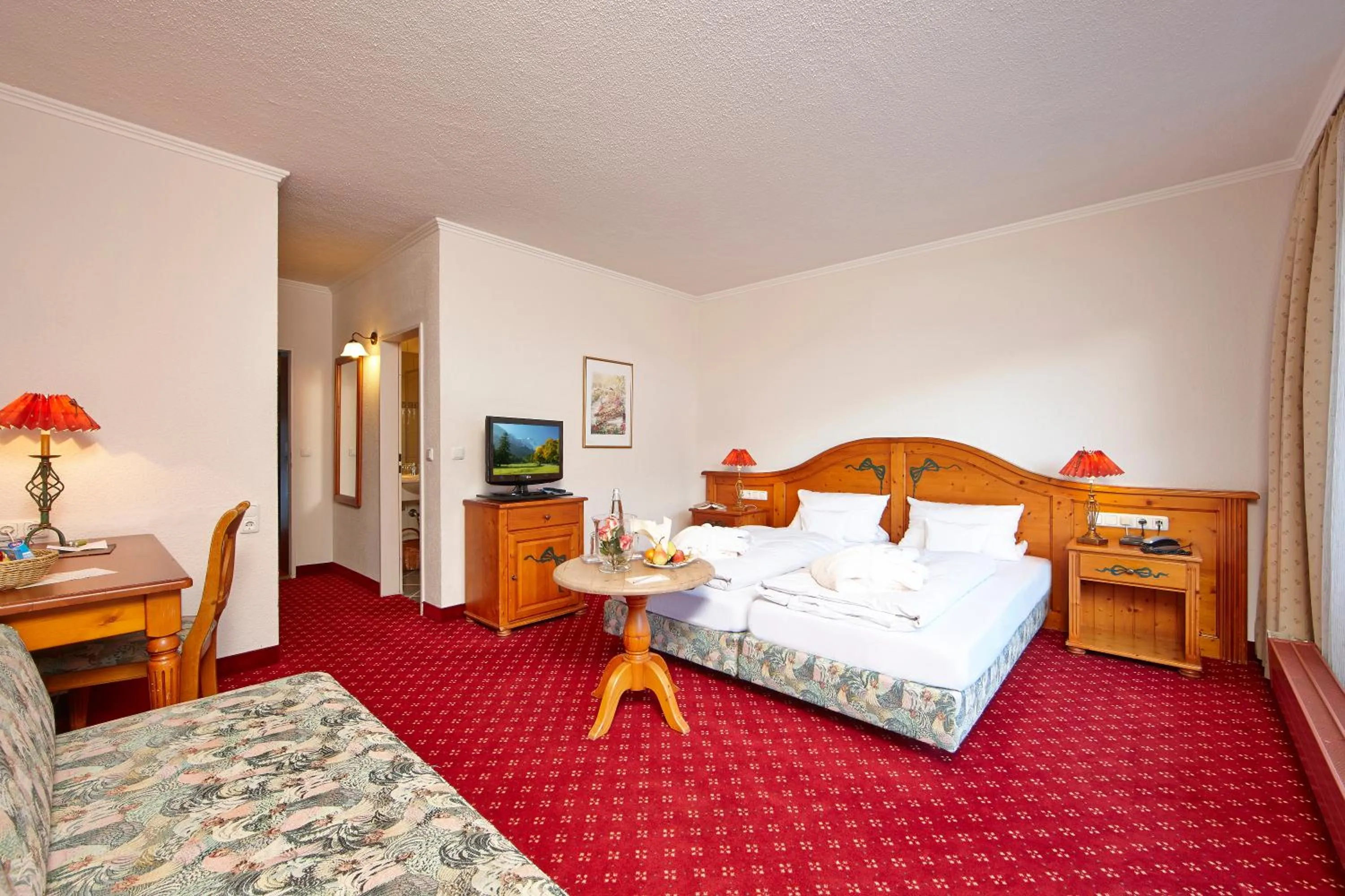 Photo of the whole room, Bed in Berghotel Hammersbach, Sure Hotel Collection by Best Western