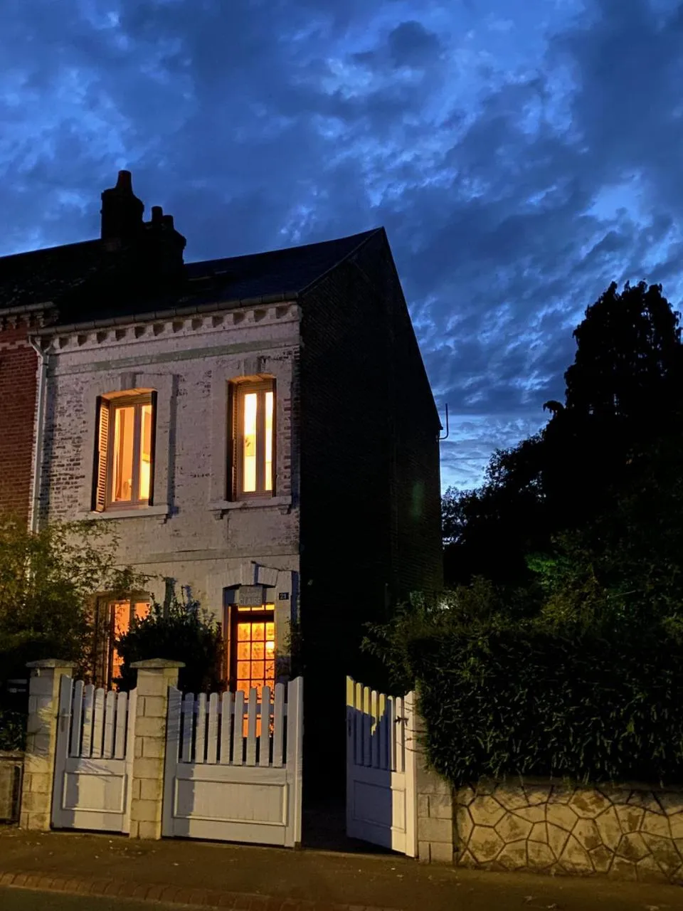 Property building in La Chambre Claire