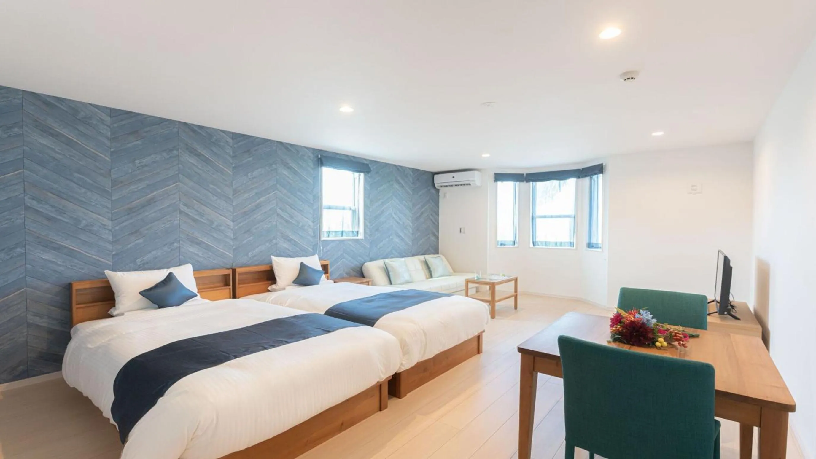 Bed in Hotel Santa Barbara Miyakojima Resort