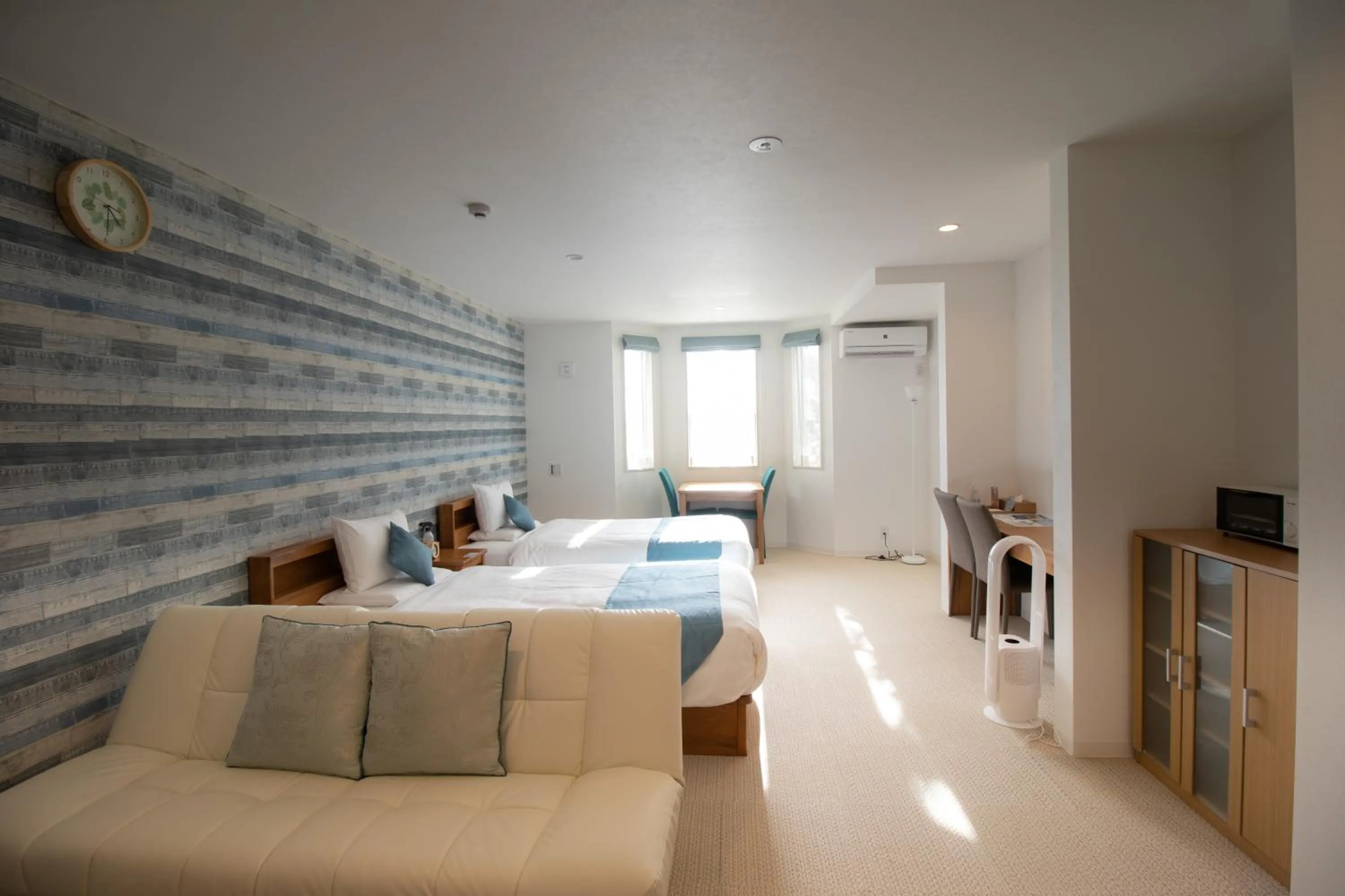 Bed in Hotel Santa Barbara Miyakojima Resort