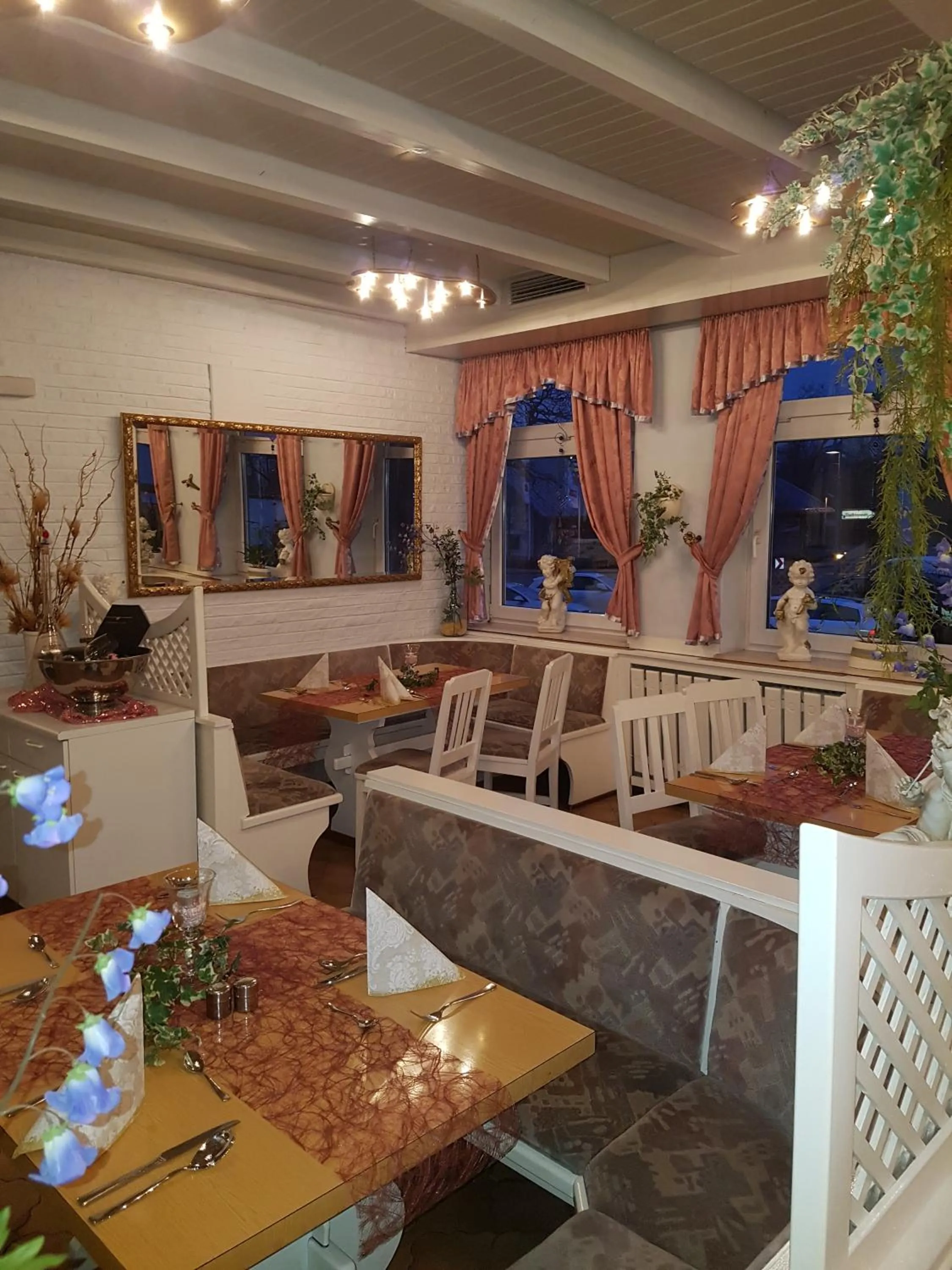 Text overlay in Hotel Stadt Baunatal