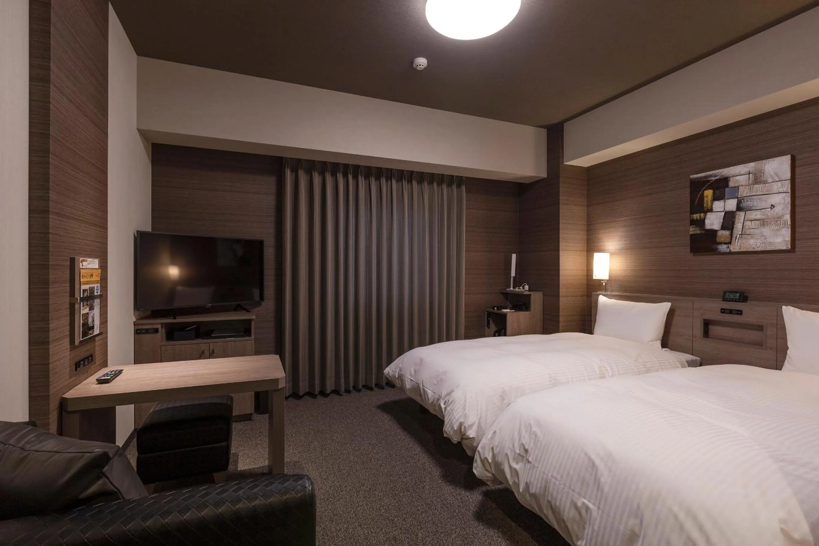 Photo of the whole room, Bed in Hotel Route-Inn Yonago