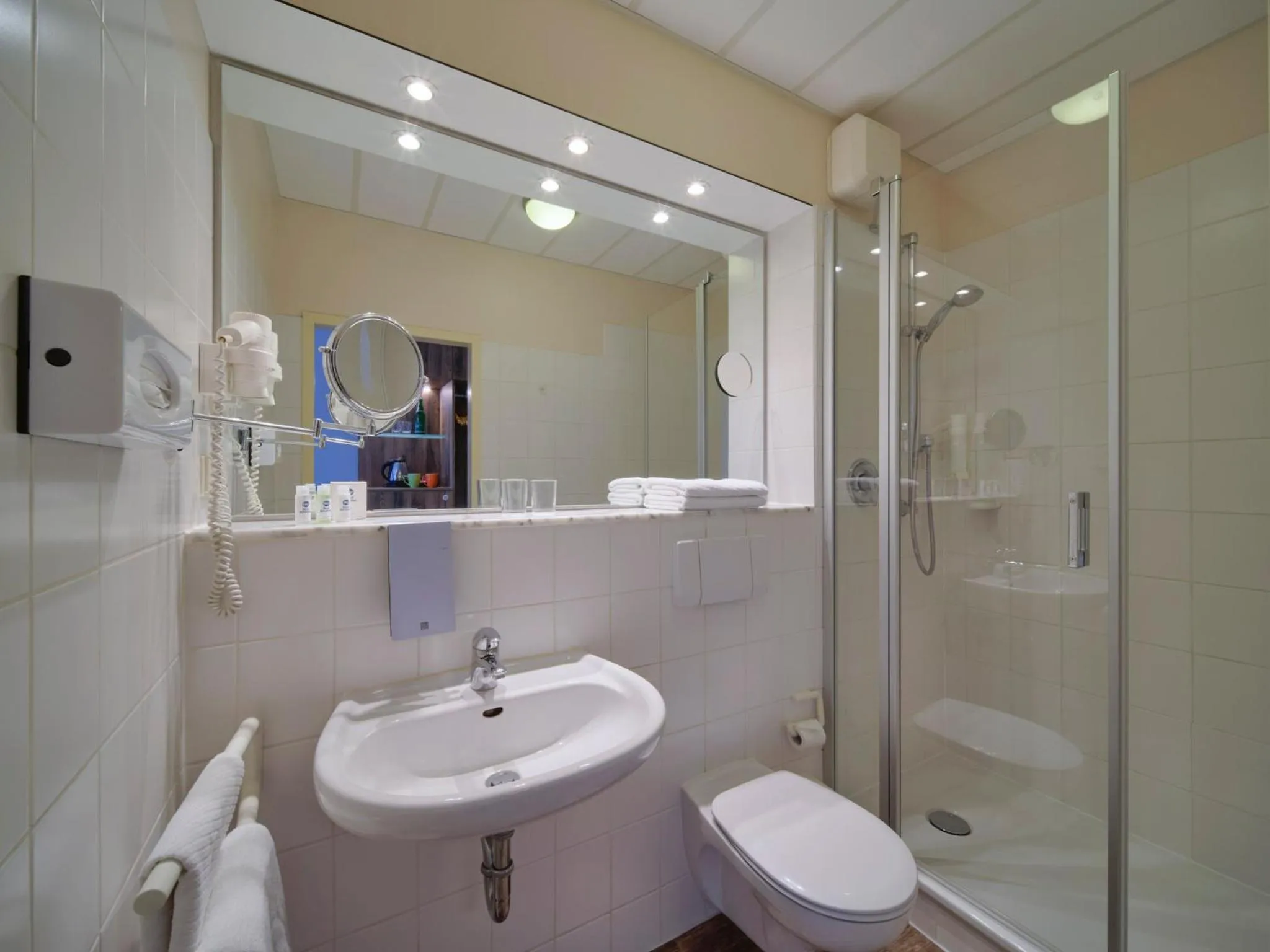 Bathroom in Best Western Hotel Prisma