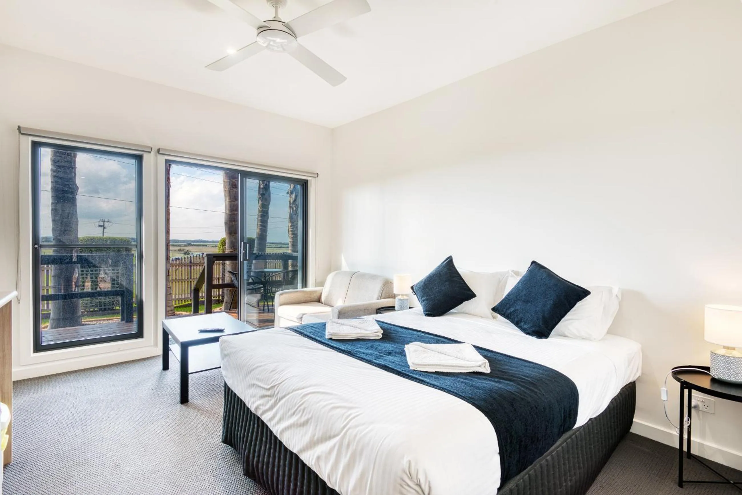 Bed in Inverloch Motel