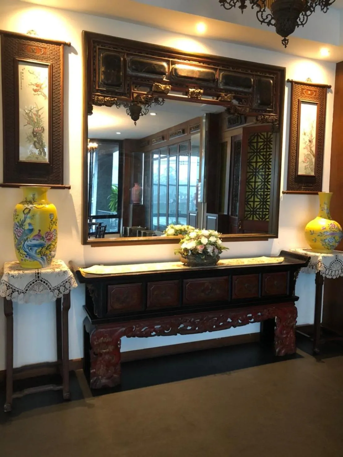 Restaurant/places to eat in Hotel IYA