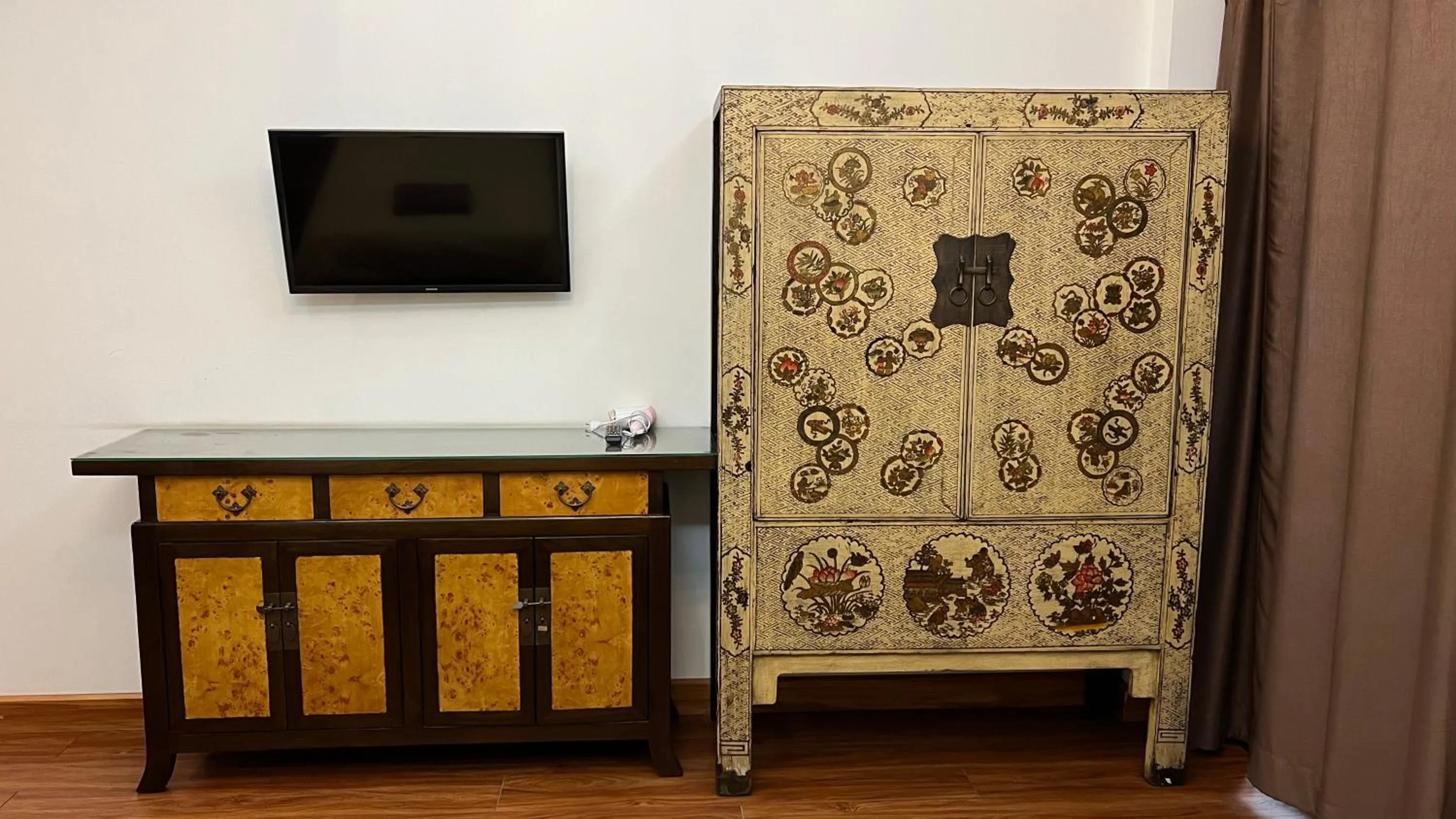 TV and multimedia in Hotel IYA