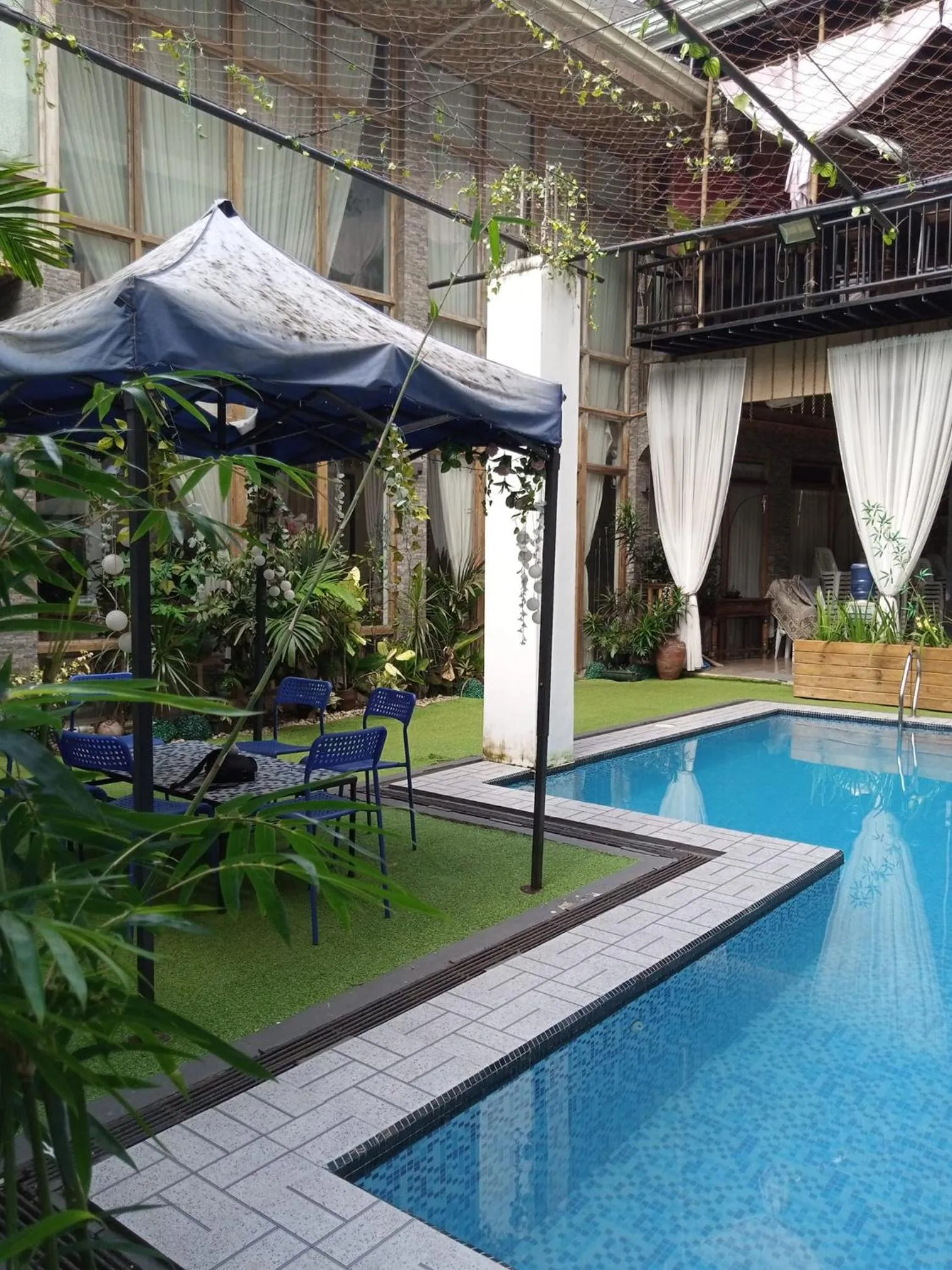 Swimming pool in Bohol Boutique Hotel
