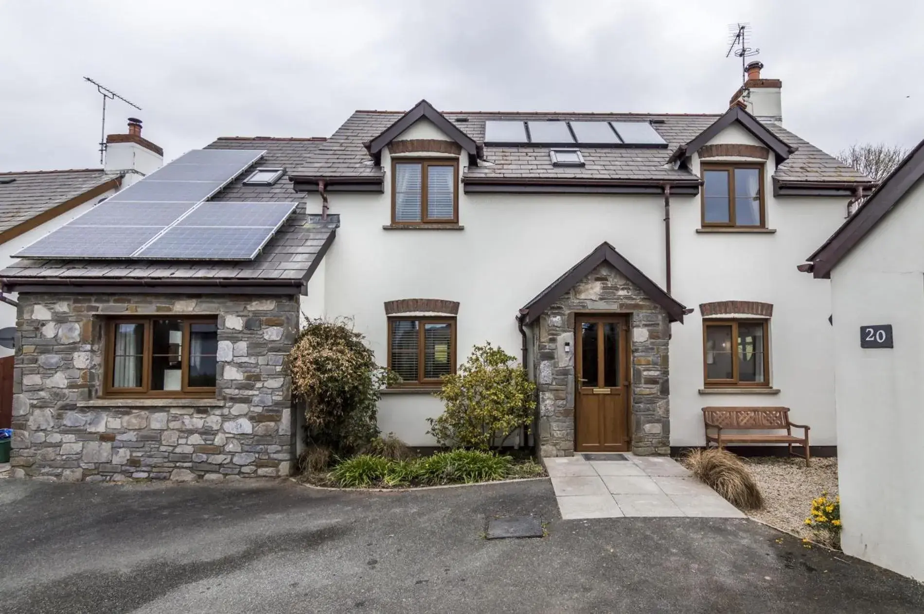 French Fields - 4 Bedroom House - St Florence French Fields - 4 Bedroom House - St Florence