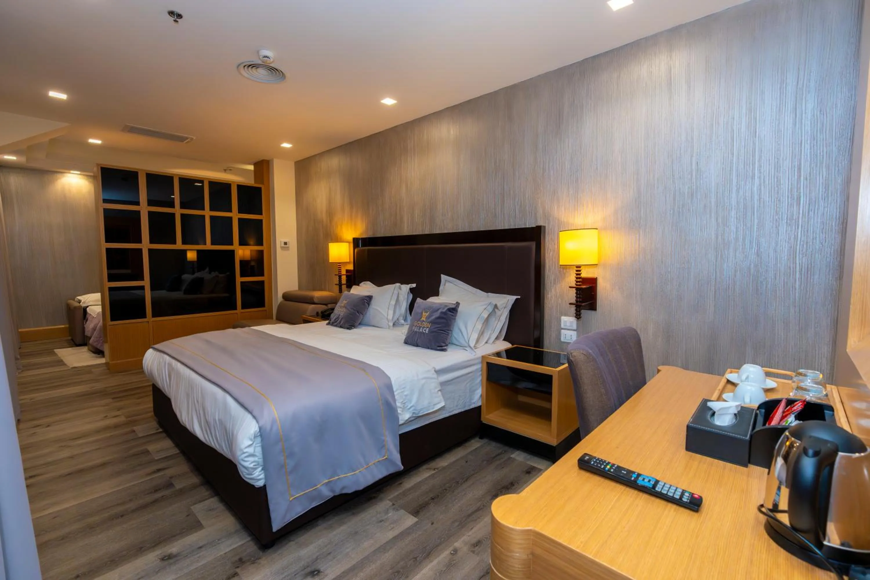 Bed in Hotel Golden Palace