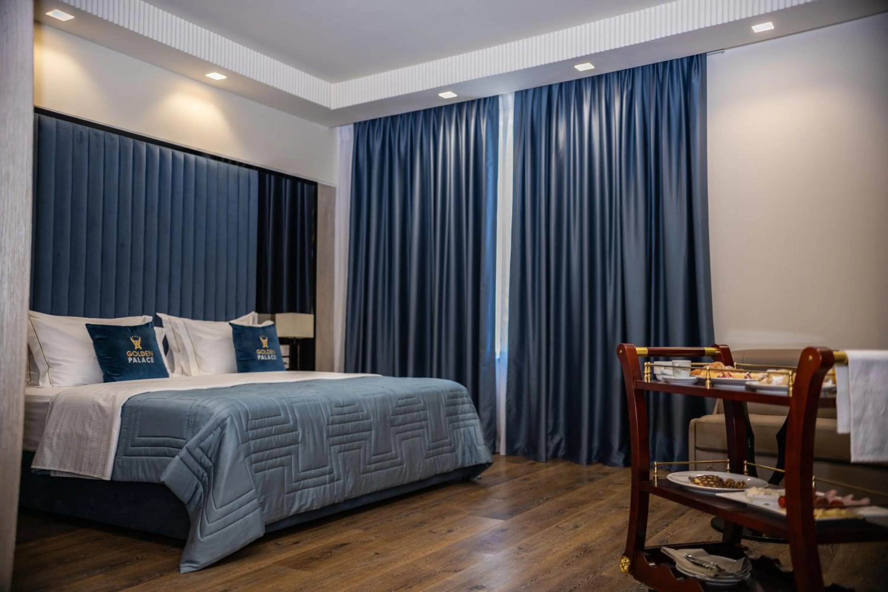 Photo of the whole room, Bed in Hotel Golden Palace