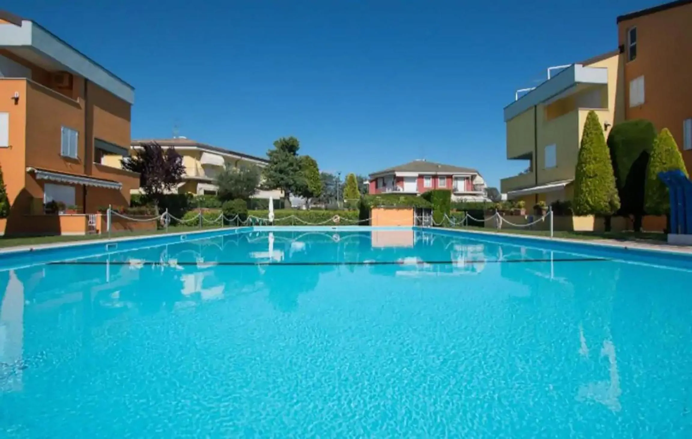 Swimming pool in Appartamento Garden Ville
