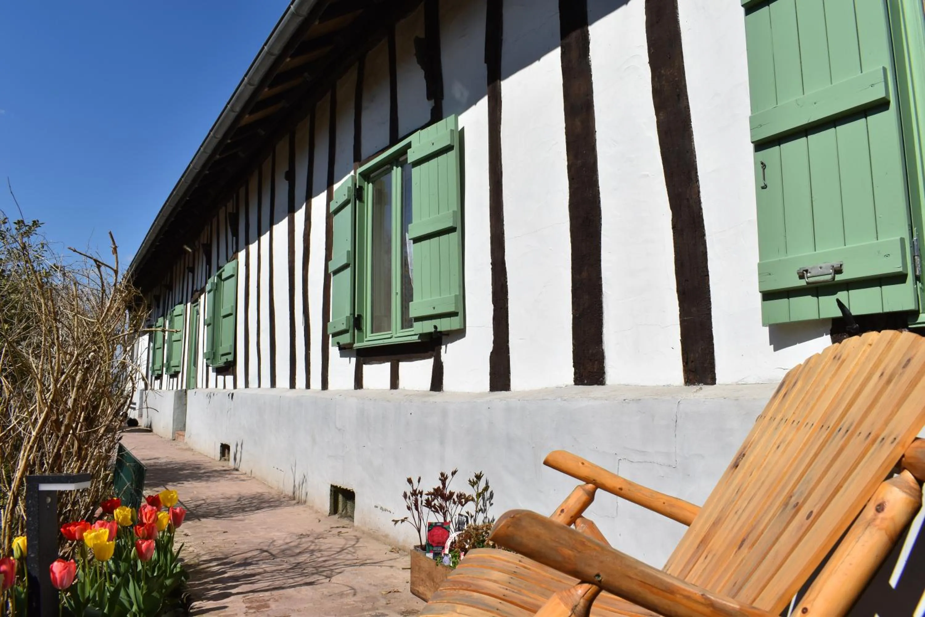 Facade/entrance in Le Clos des 7 Vallées