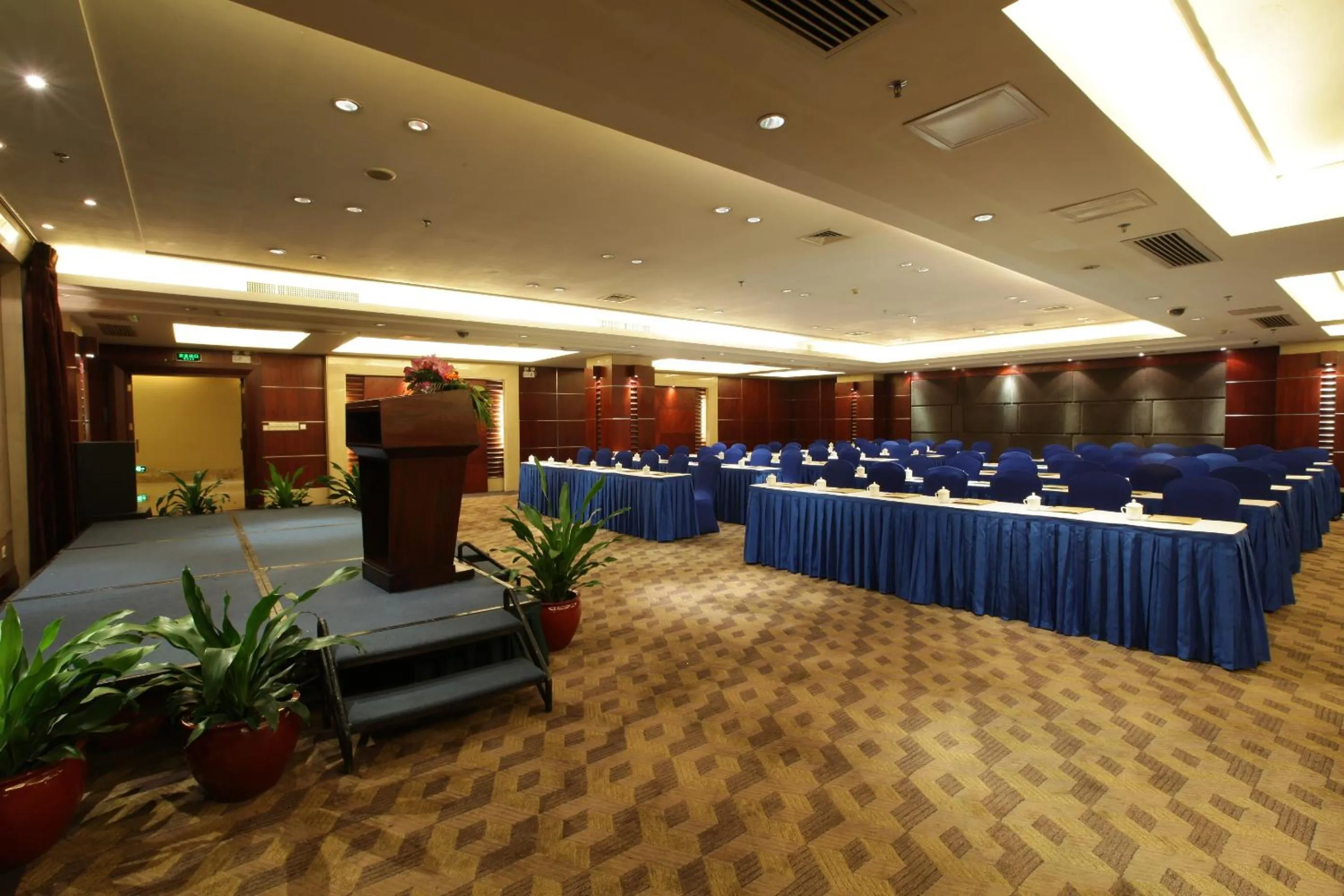 Business facilities in Grand Royal Hotel