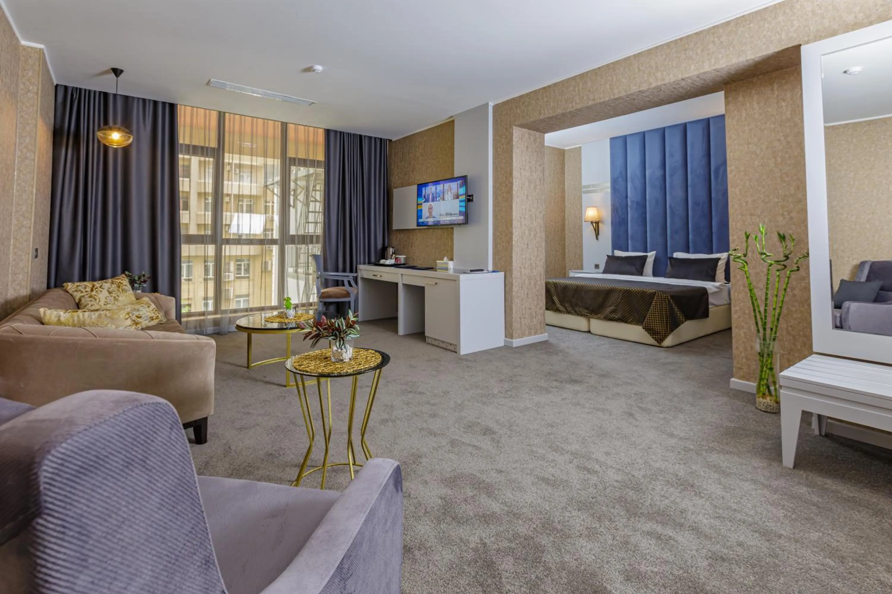 Communal lounge/ TV room in Premium Park Hotel