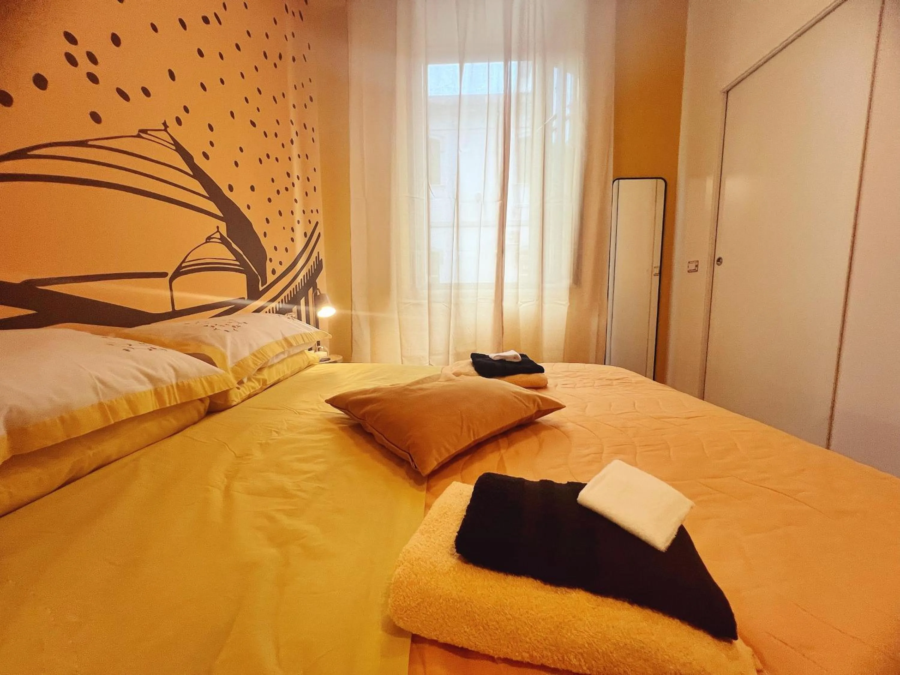 Bedroom, Bed in LH51 Rooms