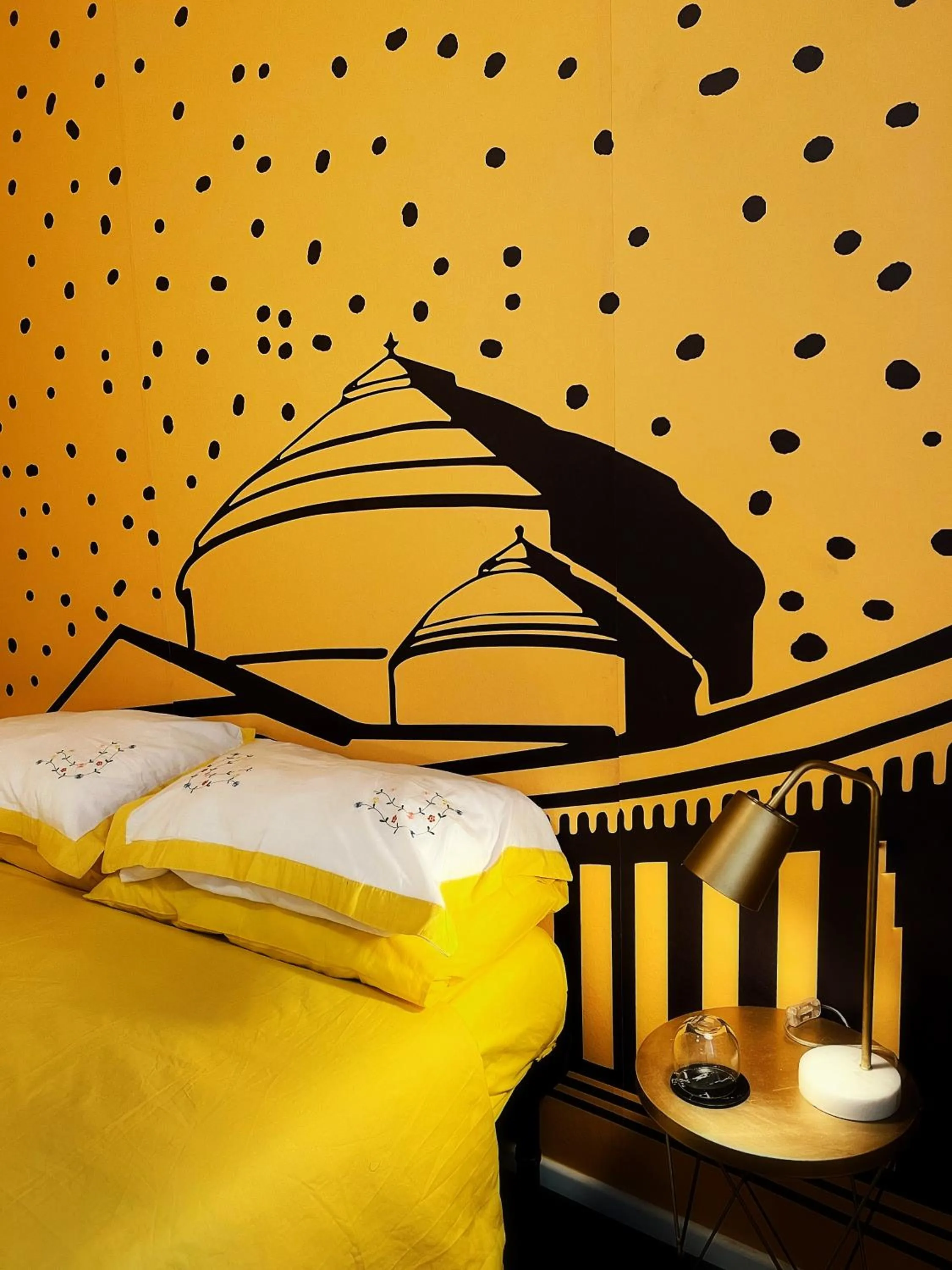 Bedroom, Bed in LH51 Rooms