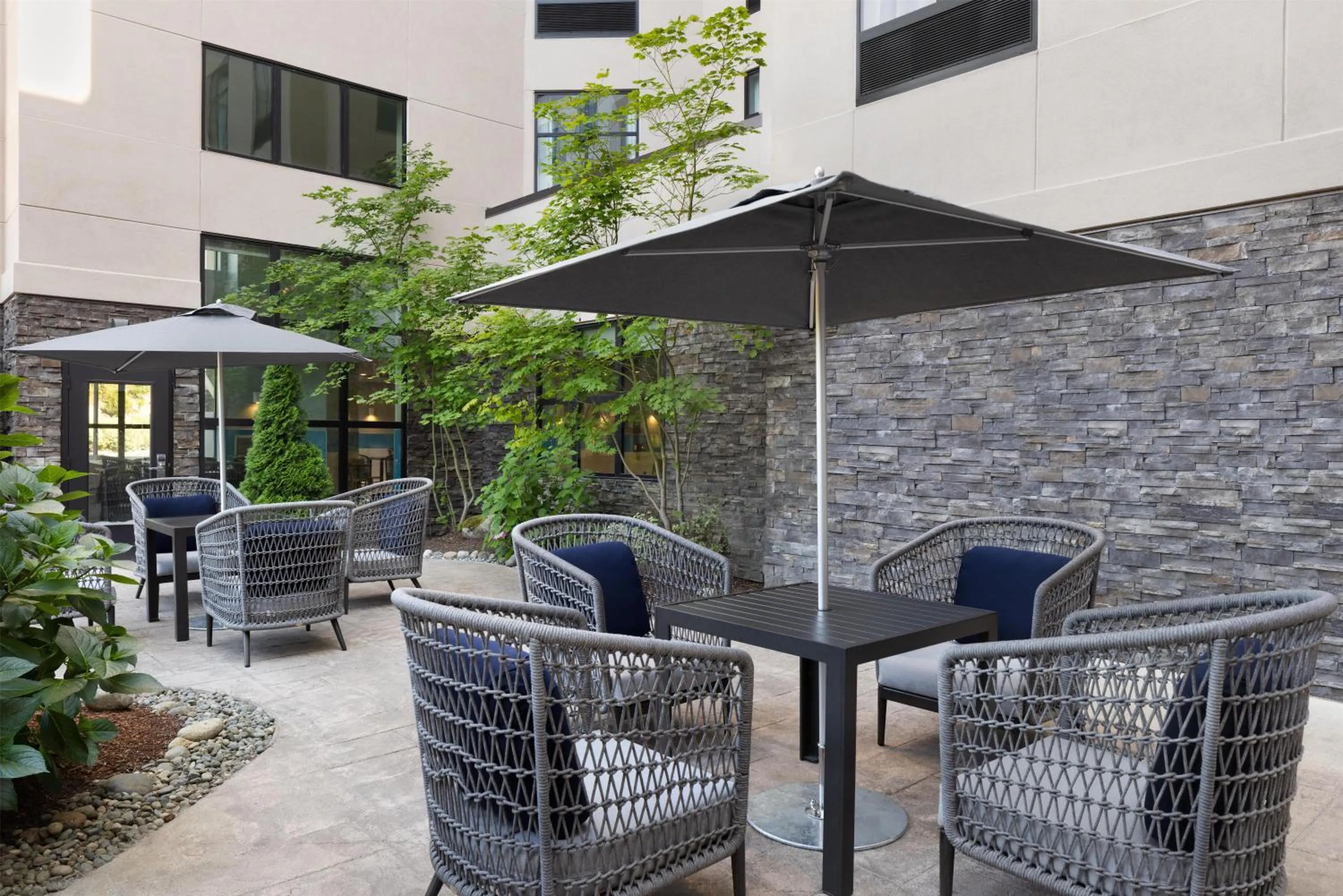 Patio in Homewood Suites by Hilton Seattle/Lynnwood