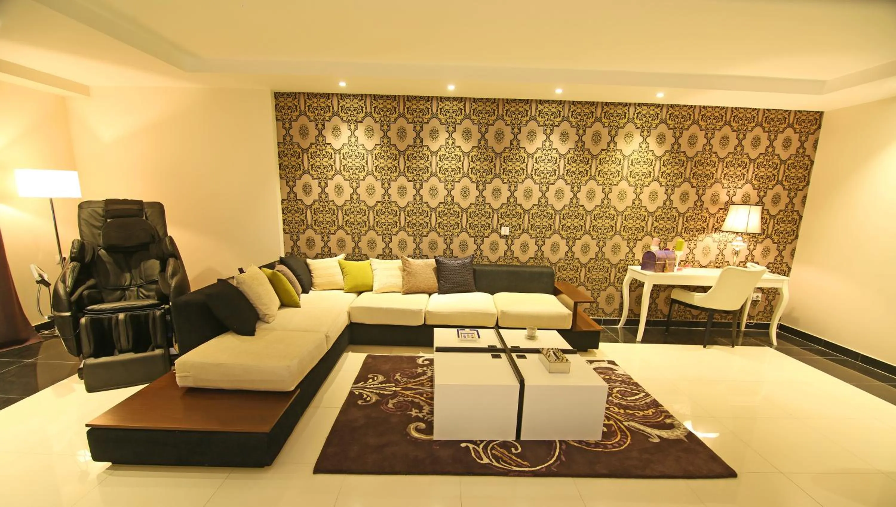 Massage, Bed in AlAshrafia Smart Residence