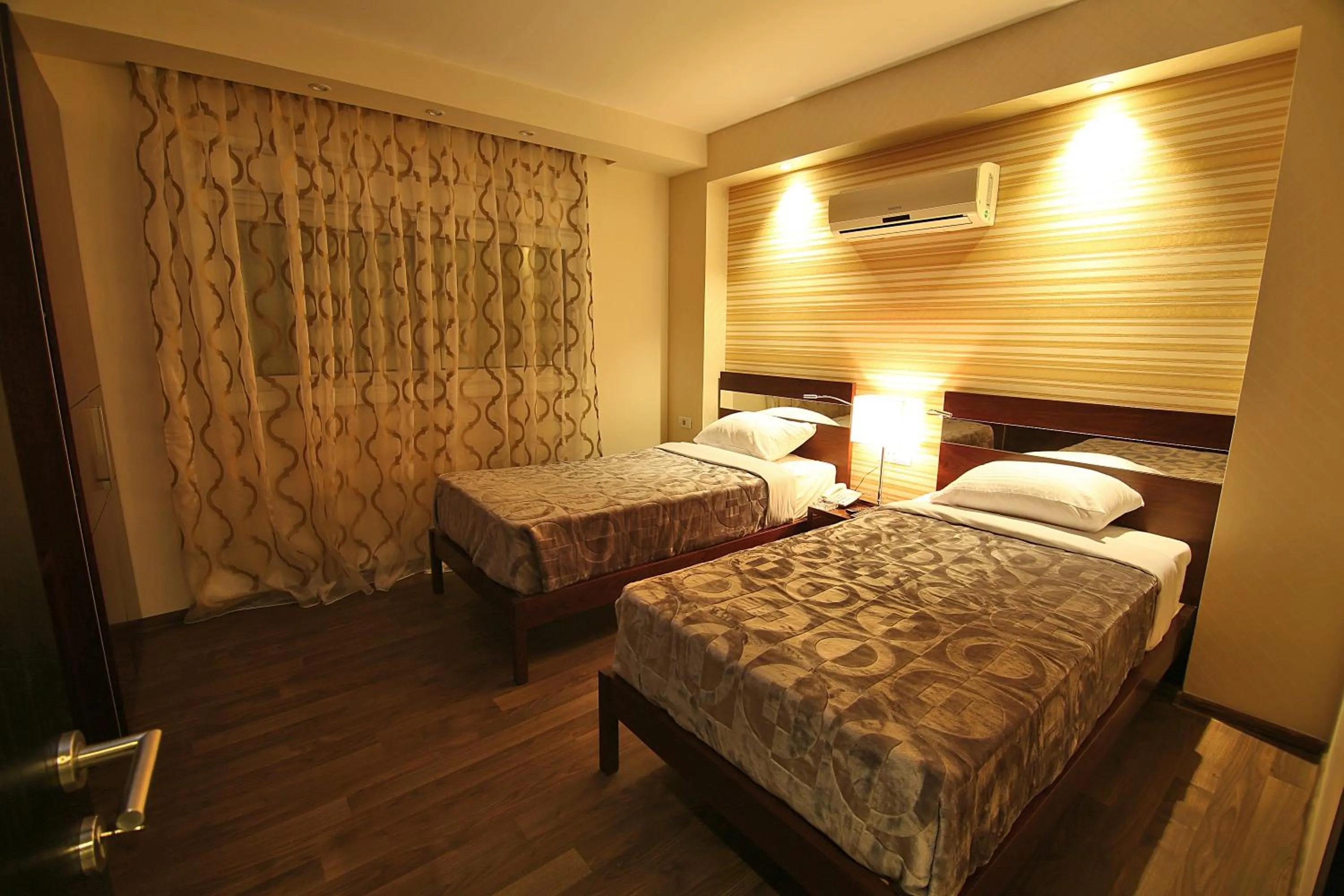 Bedroom, Bed in AlAshrafia Smart Residence